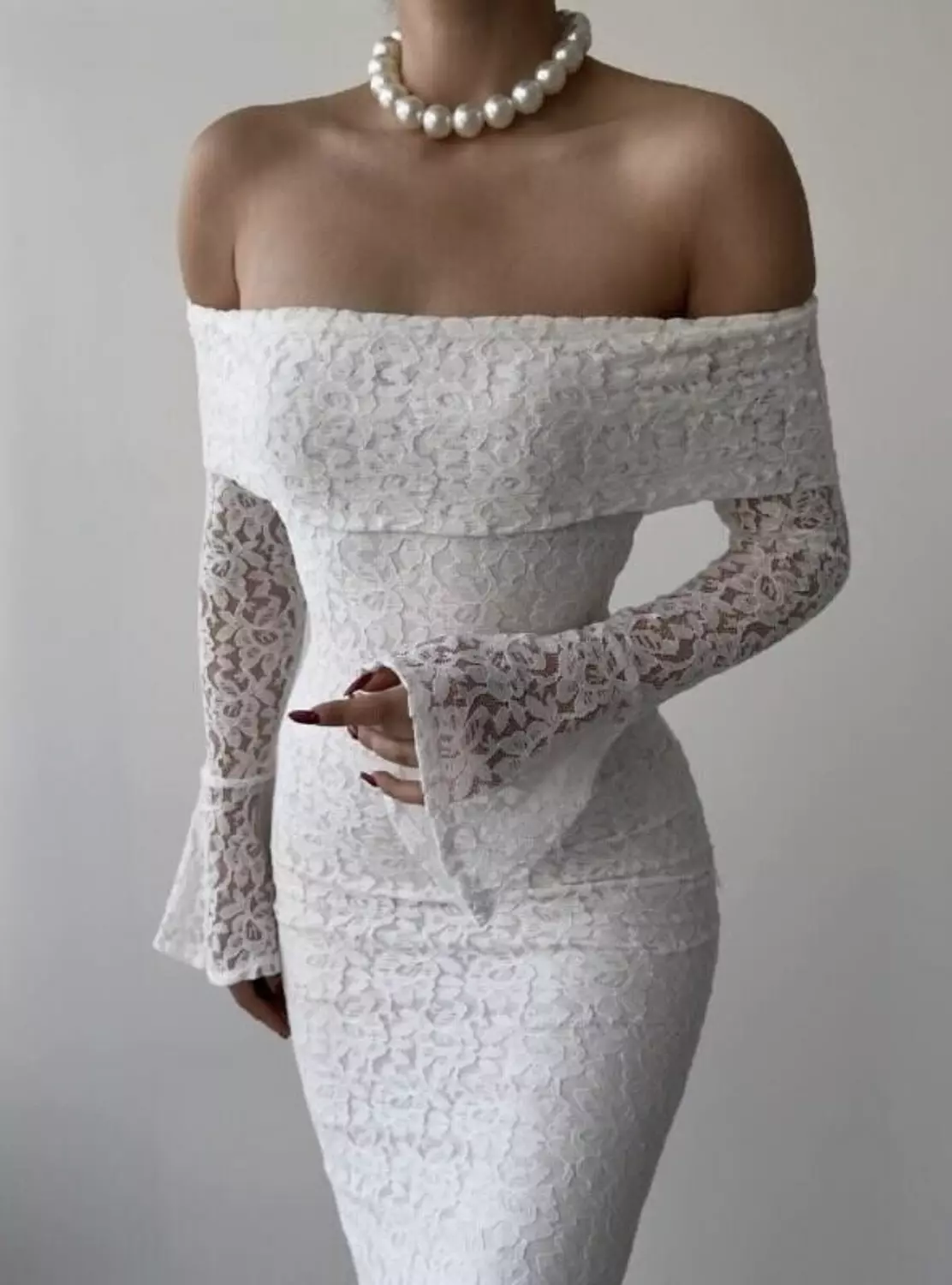 Dantel Lace Off Shoulder  image