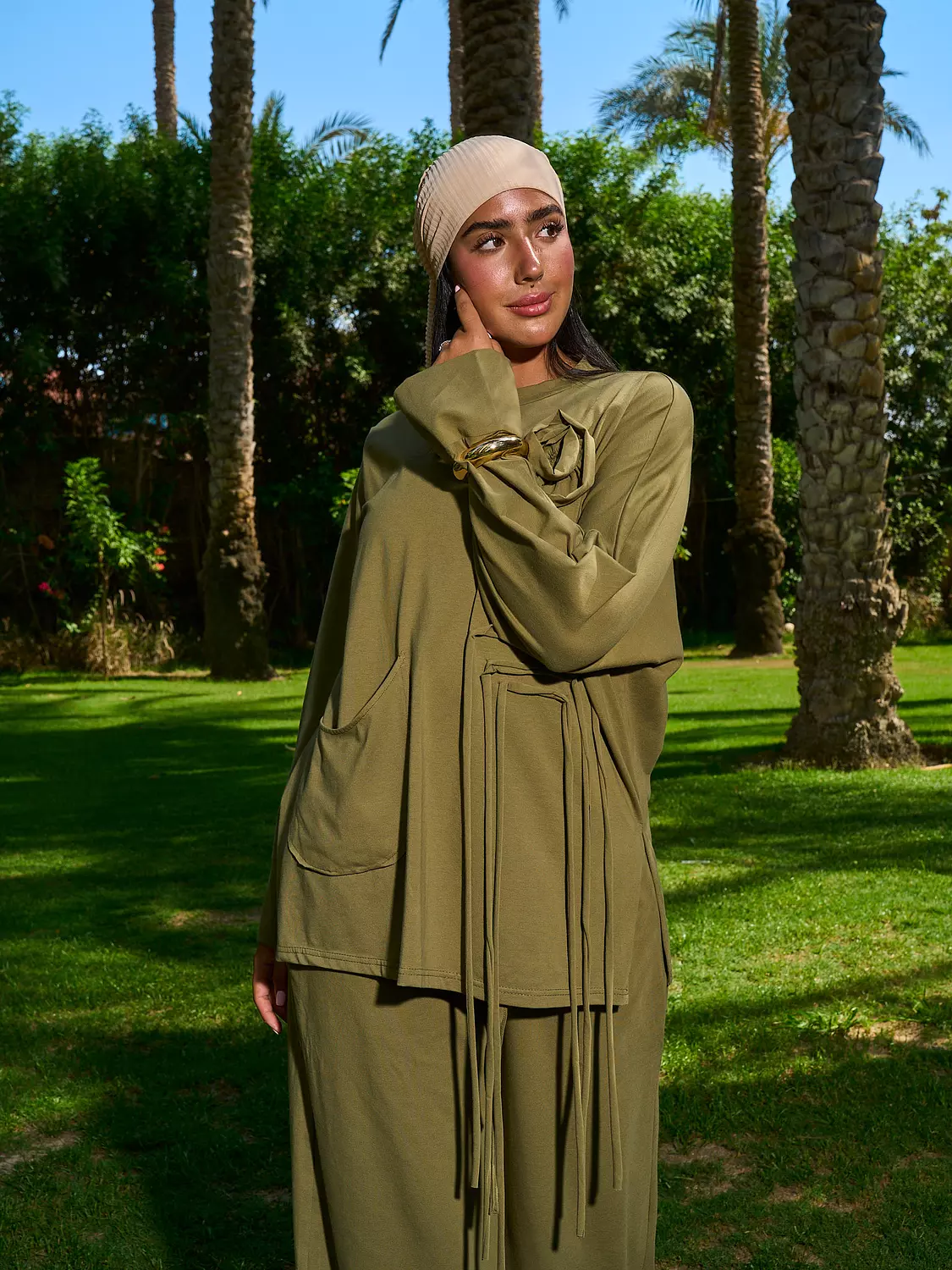 Worood Comfy Set with Pin - Olive 2