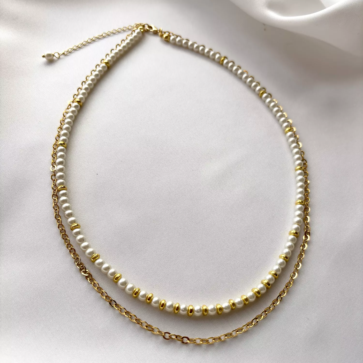 Sequence Pearl Necklace image
