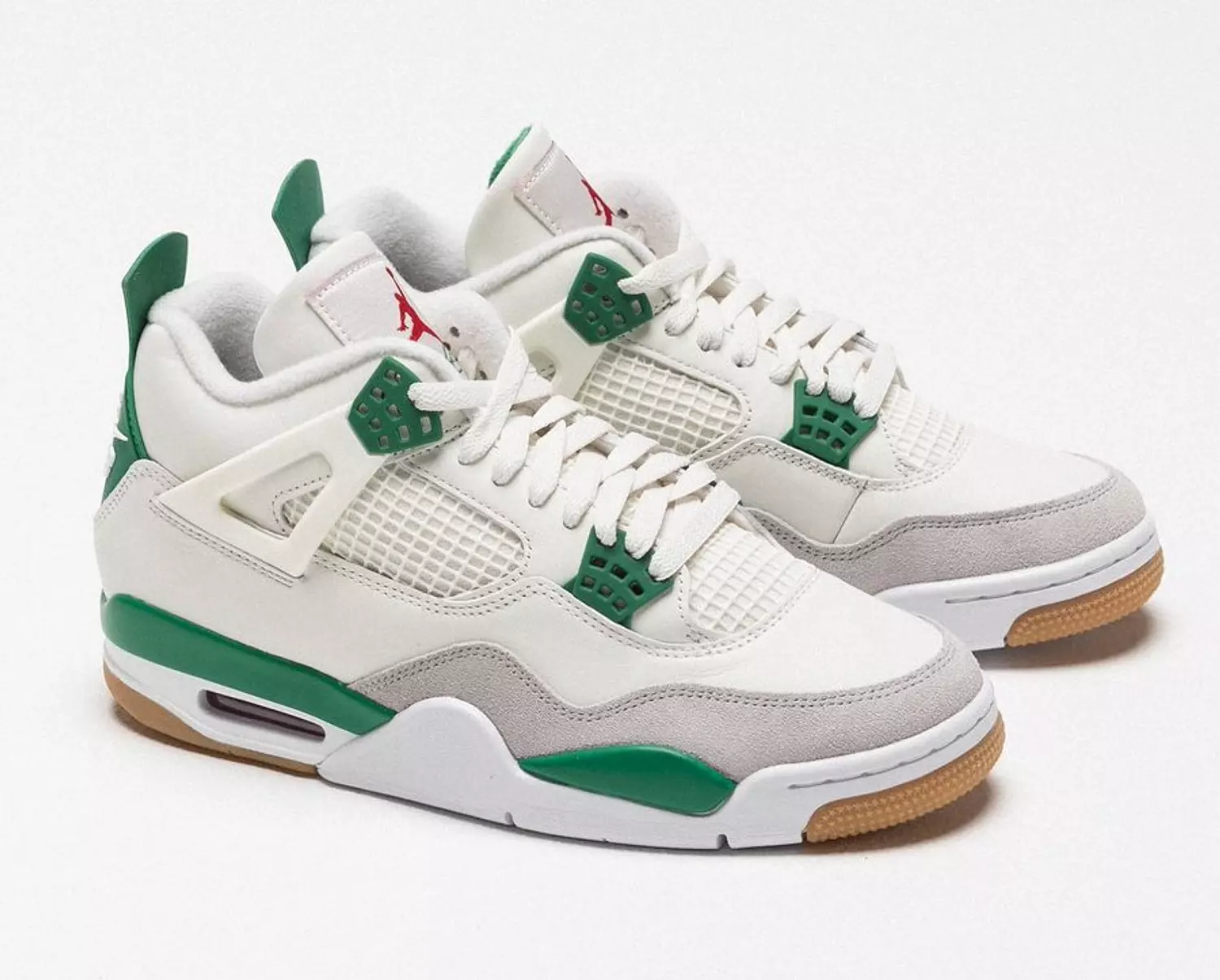 Nike SB X AIR Jordan 4 Retro SP Collaboration 'Pine Green'  3