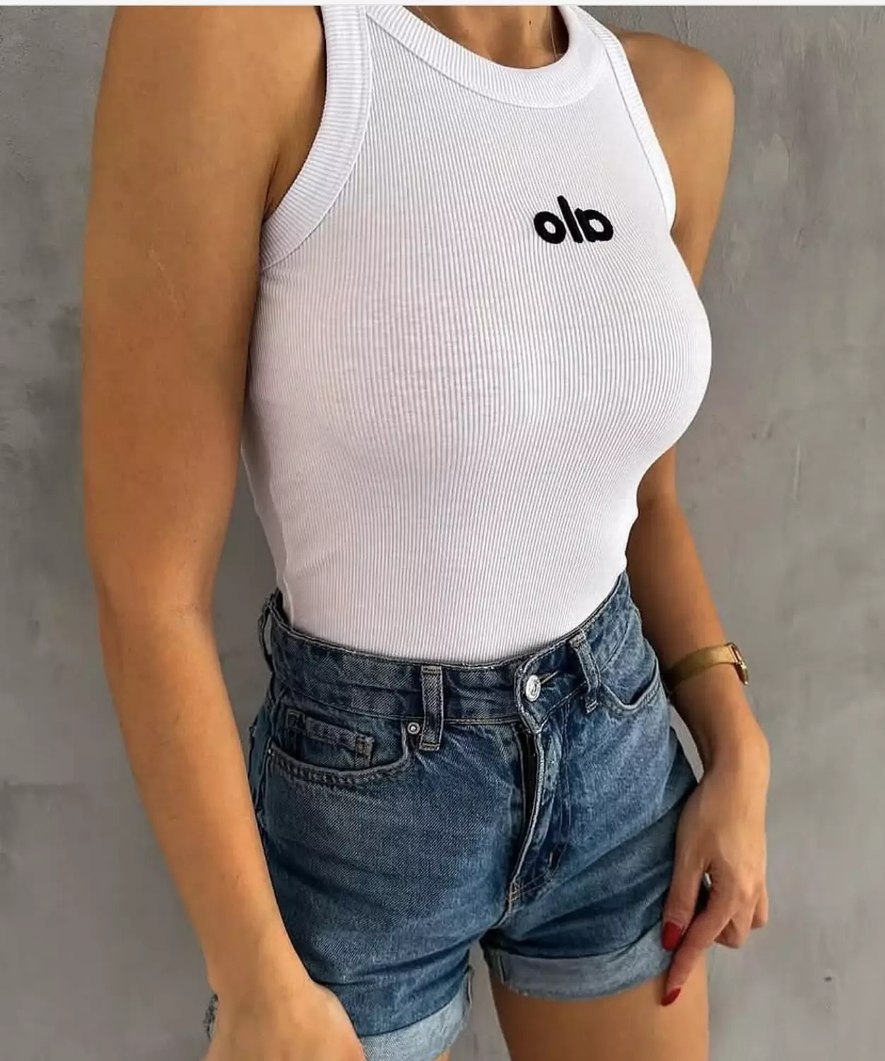 alo Basic Top   4