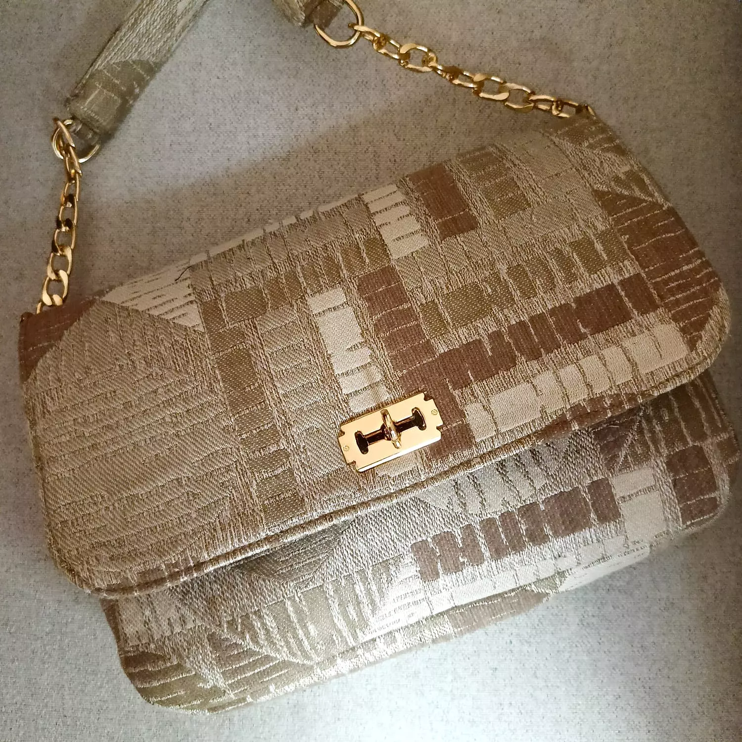 Noly clutch bag beige  3