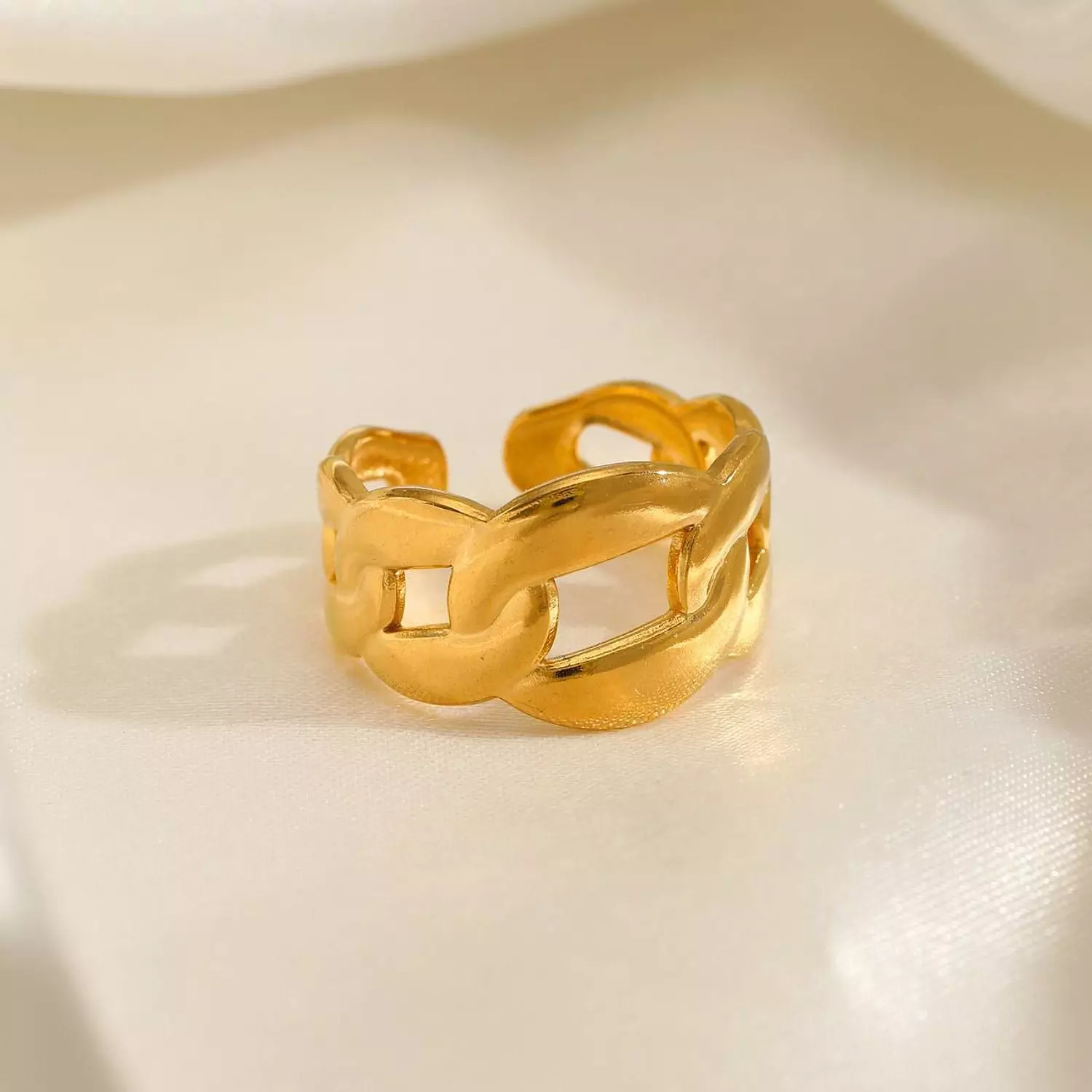 Ring R11 image
