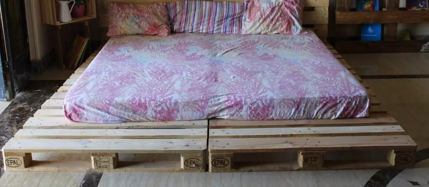 Pallet bed 240cm  image