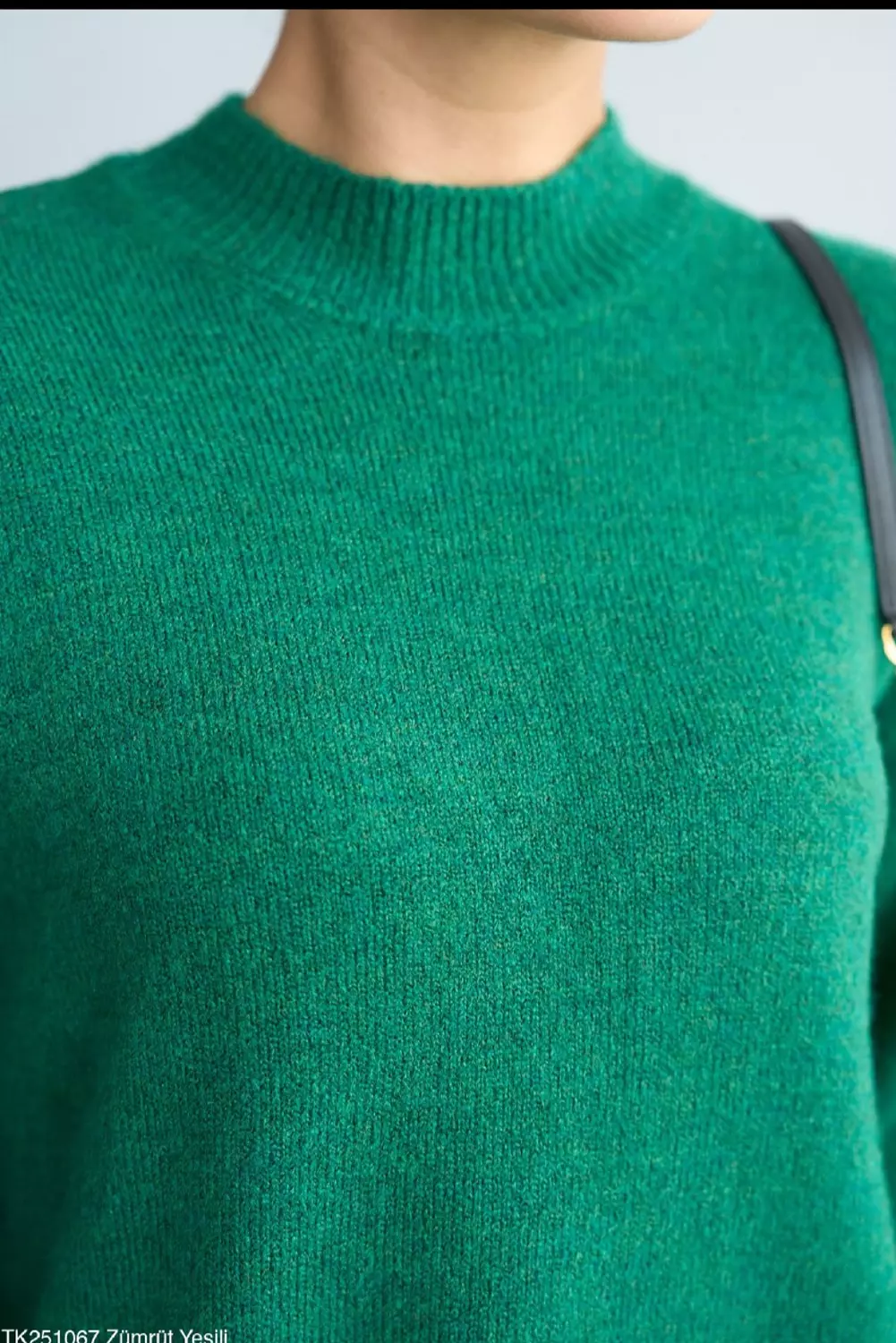 Green Pullover  hover image