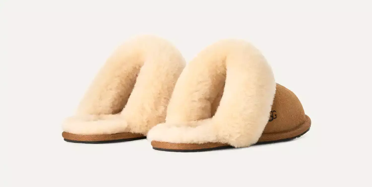 UGG Wmns Scuffette || 'Chestnut 2