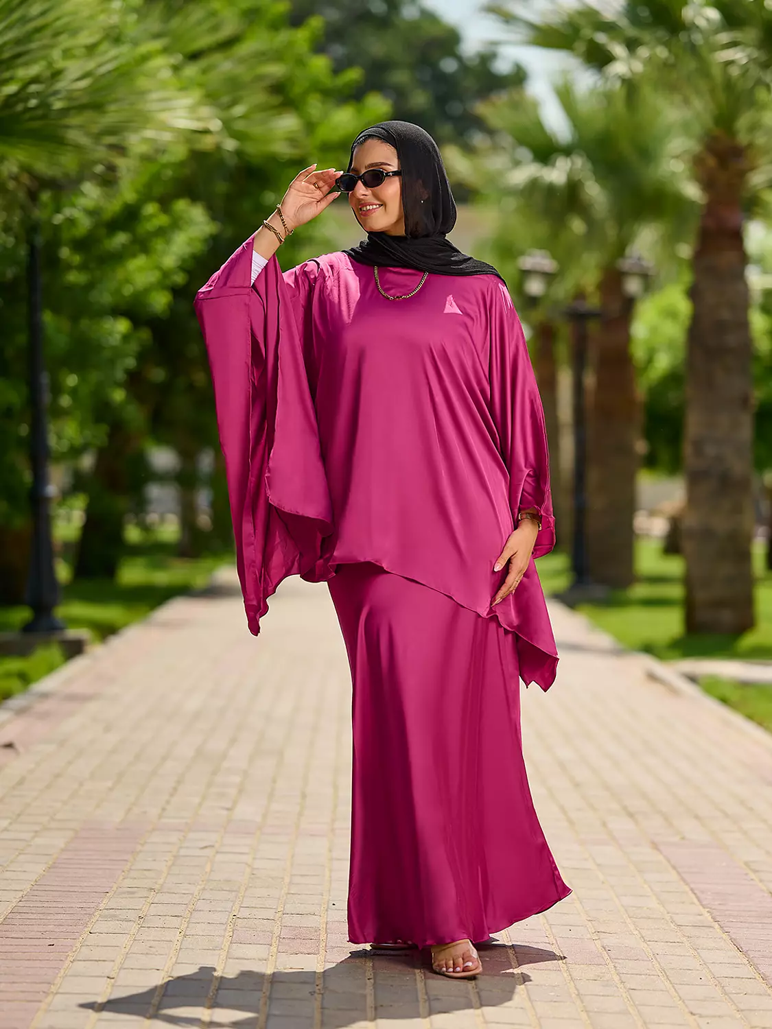 Soiree Suit in Hot pink 8