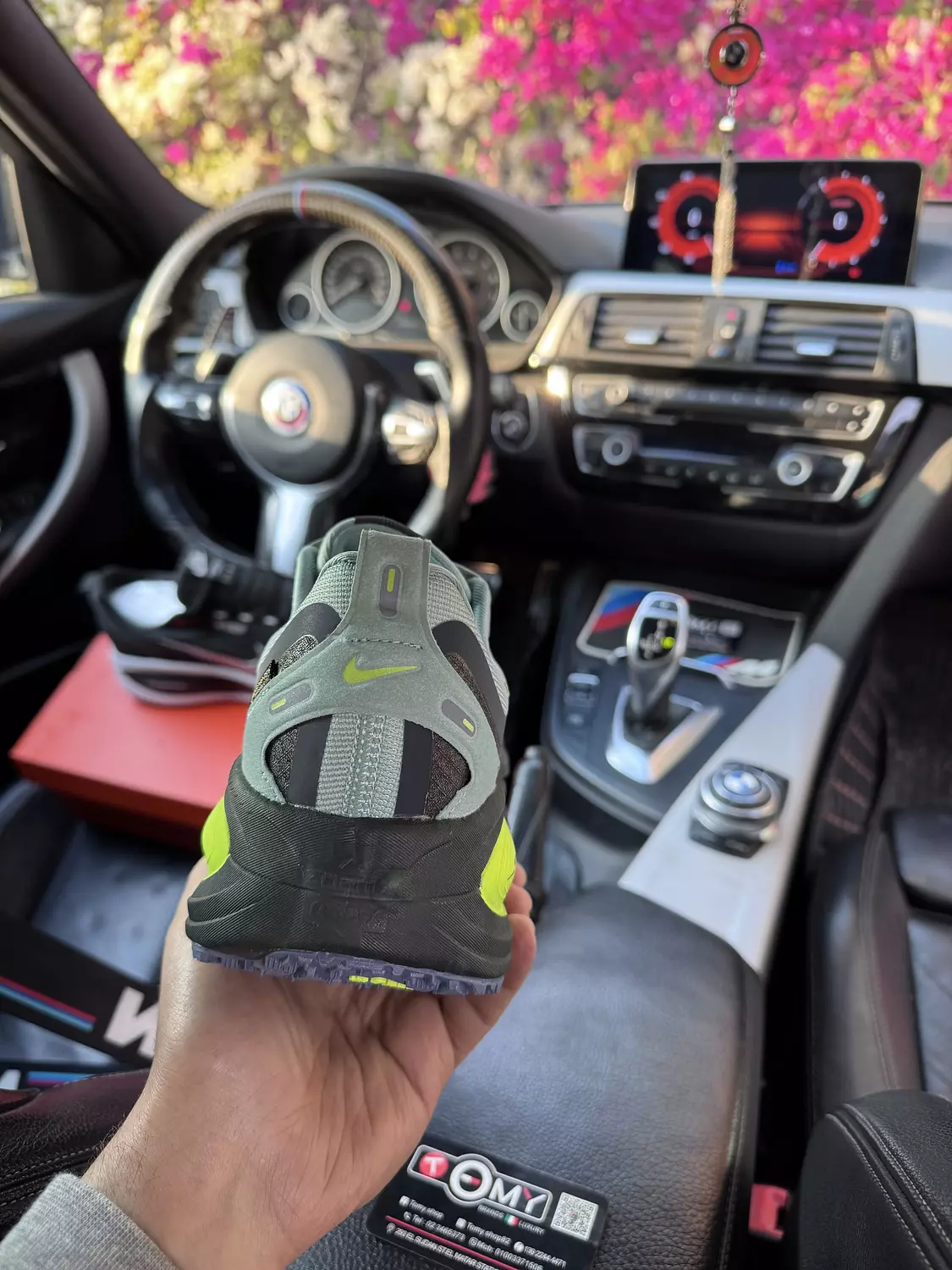 NIKE ZOOMX VOMERO18 4