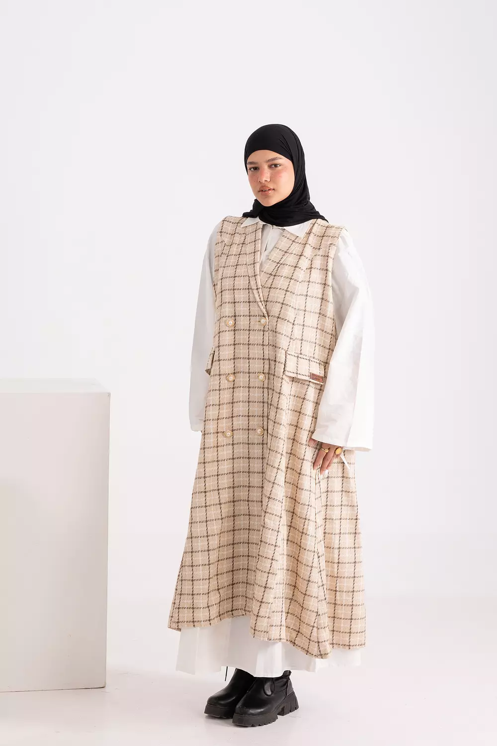Velora Long Vest 3