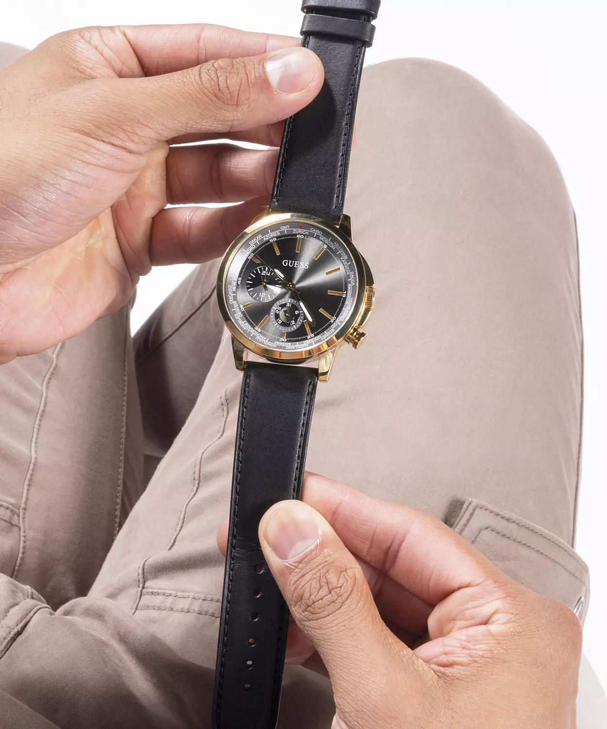 GUESS GW0540G1 ANALOG WATCH For Men Round Shape BlackGenuine Leather Smooth Strap 5