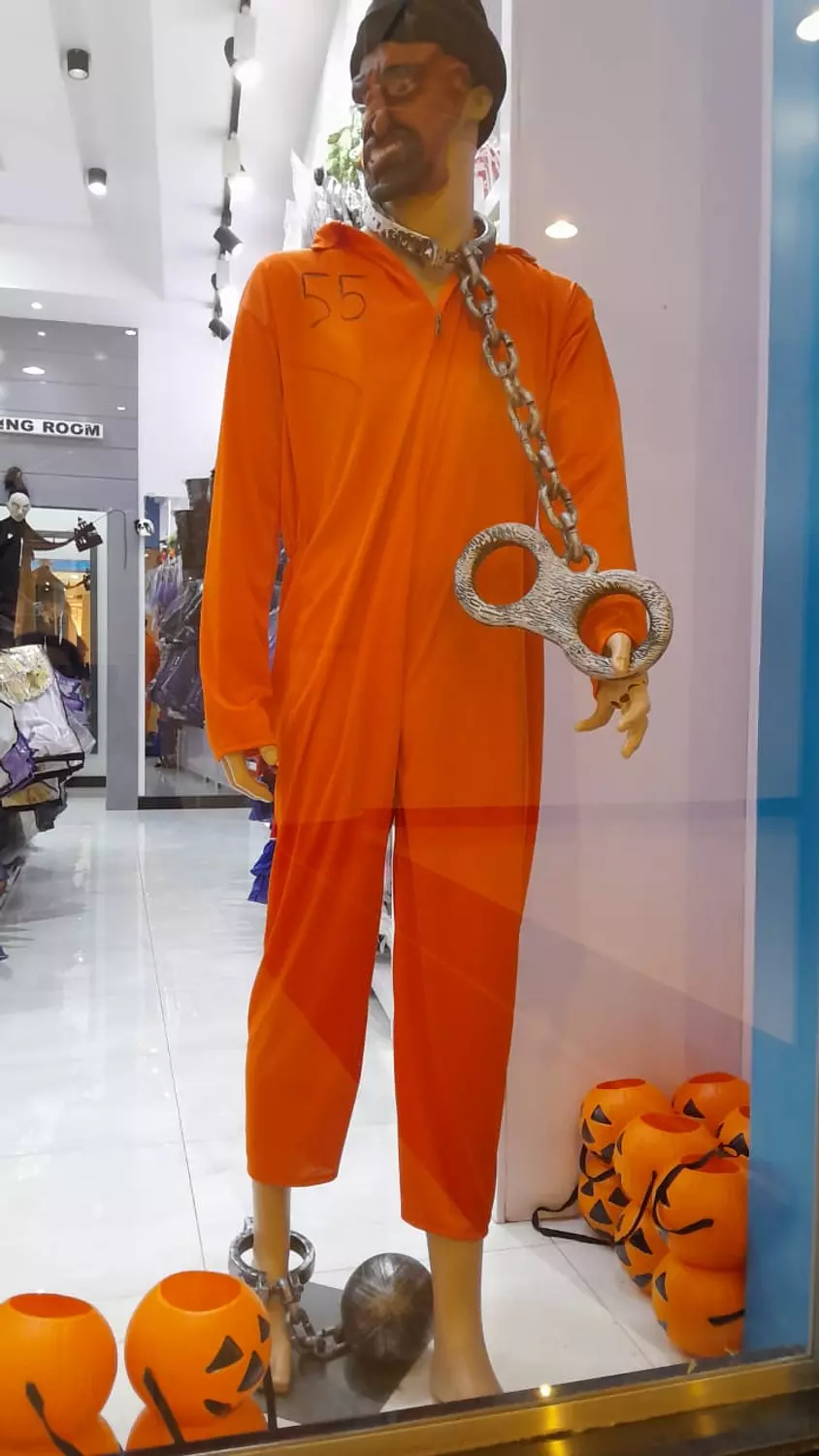orange prisoner hover image
