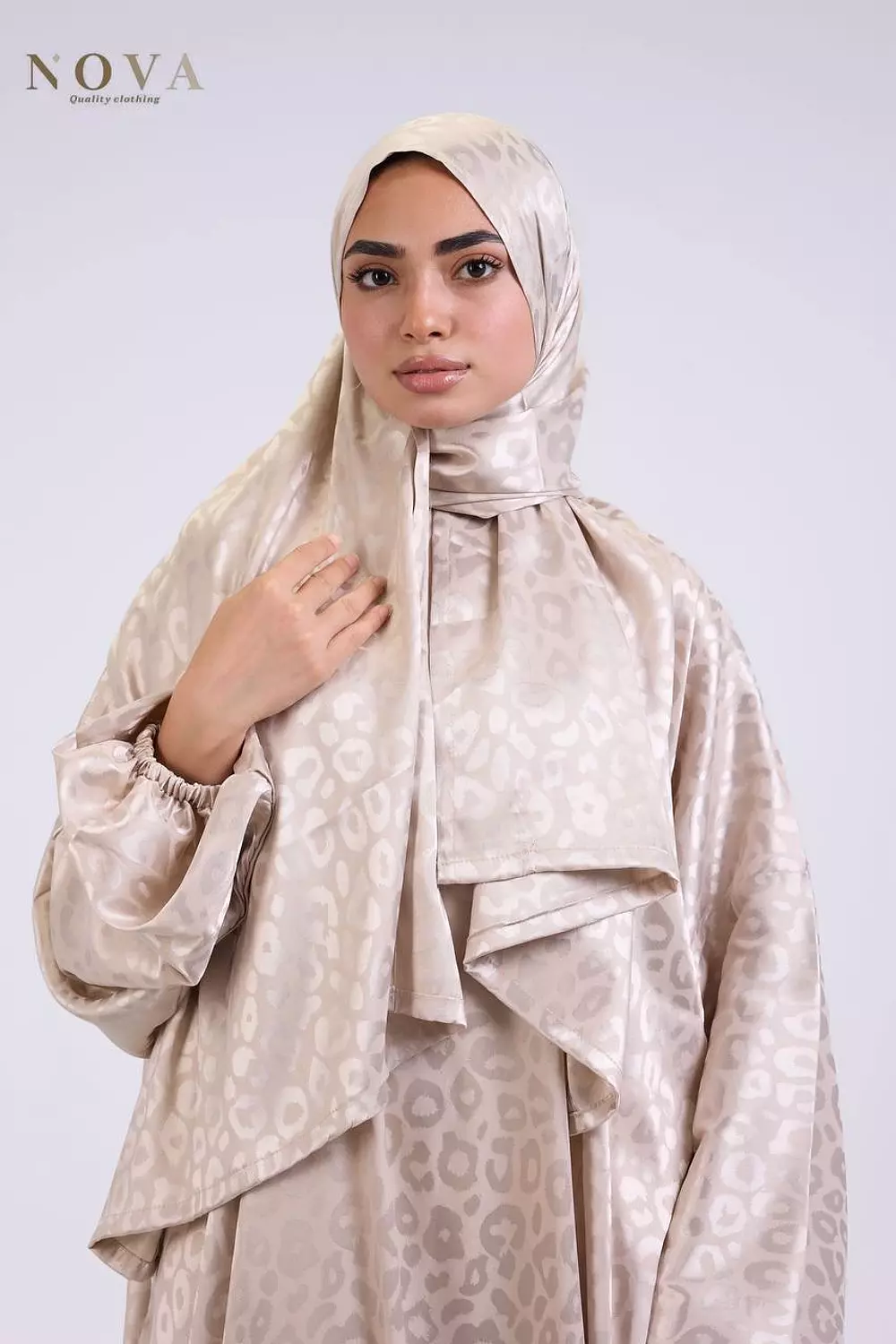 Beige Jacquard 1