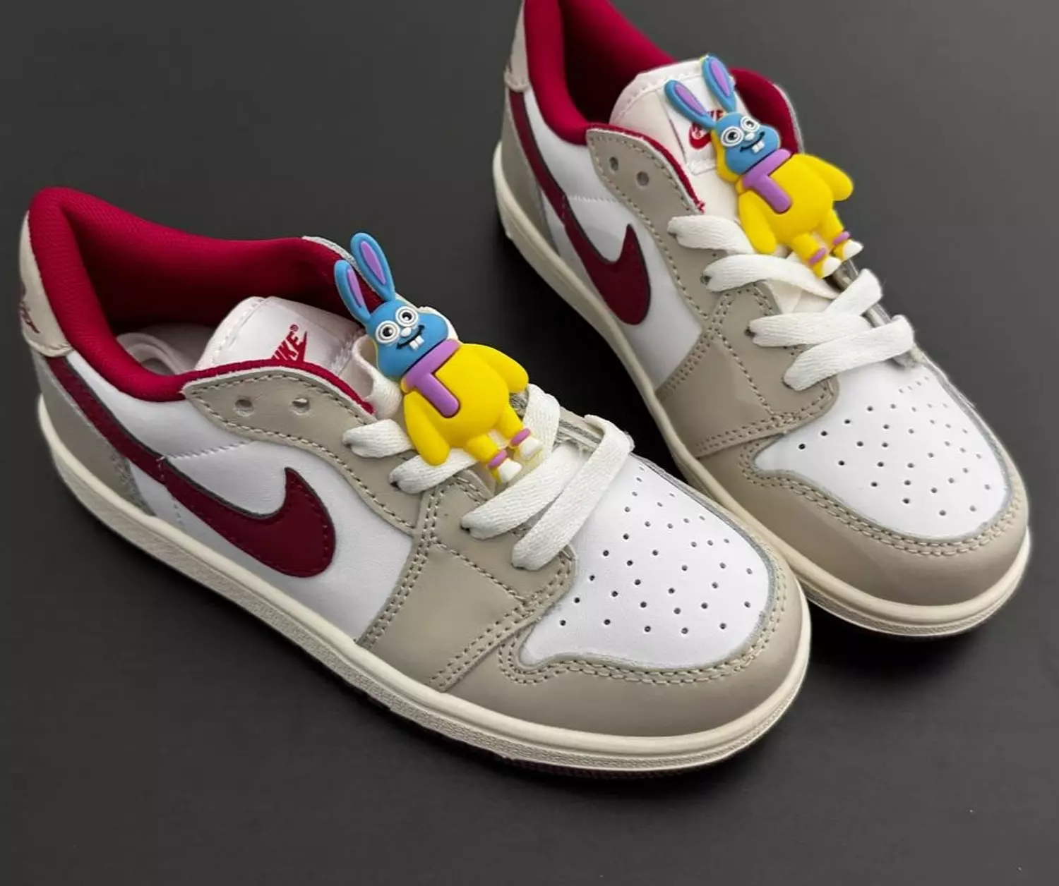 AIR JORDAN 1 KIDS 1