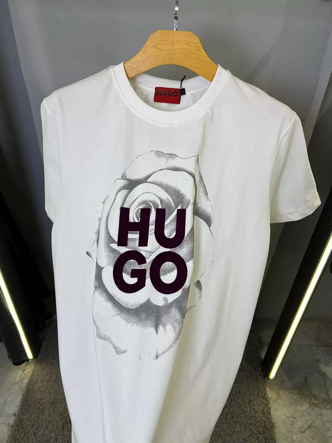HUGO BOSS TSHIRT / 1310 4