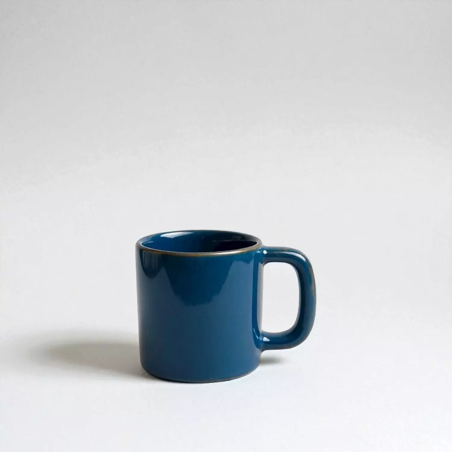 Titan Mug 7