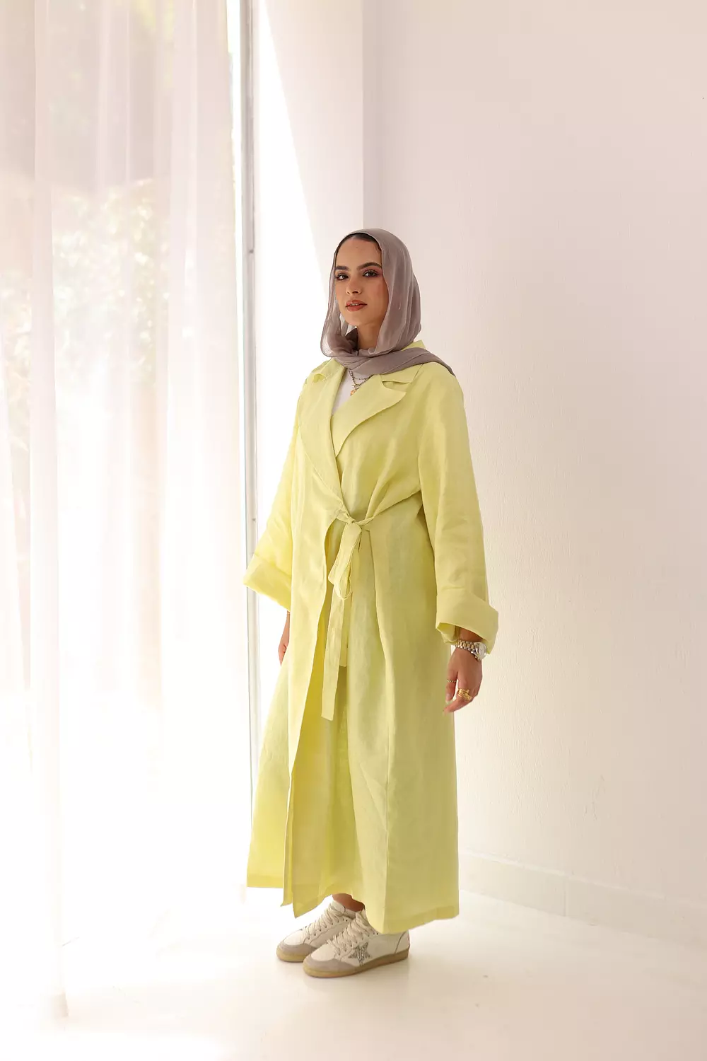 Side-tie linen dress in butter-yellow 4