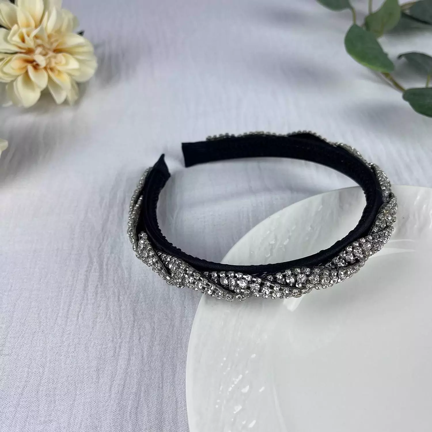 Elegant iconic head band from Splash hover image