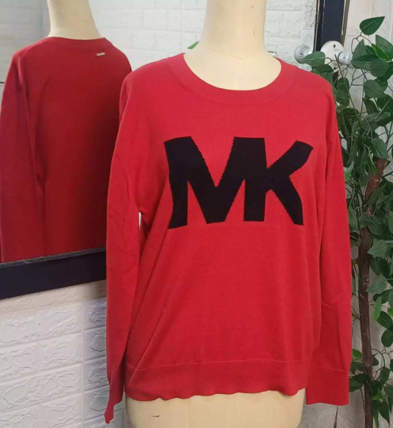 Michael kors pullover red-crew featuring black Mk image