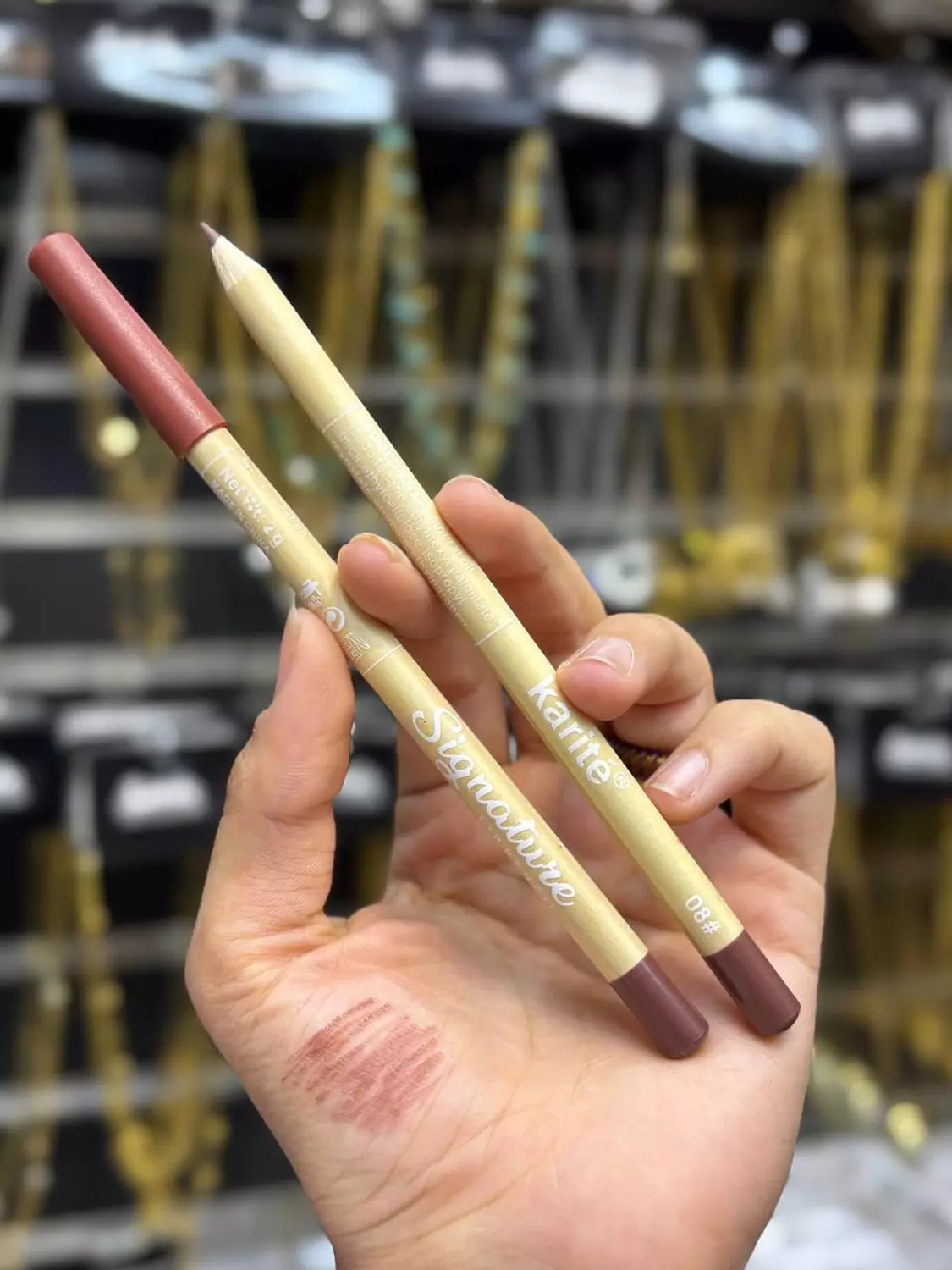 Offer 8 lip liner Karité  7