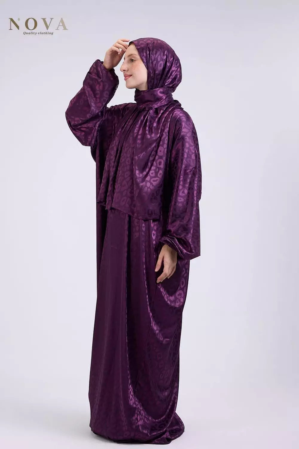 Dark violet Jacquard 1