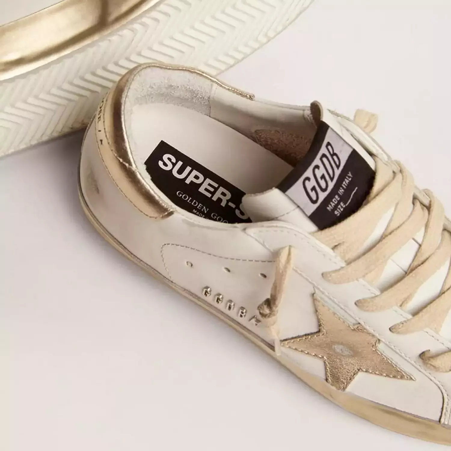 Golden Goose Super Star Sole gold sparkle foxing 3