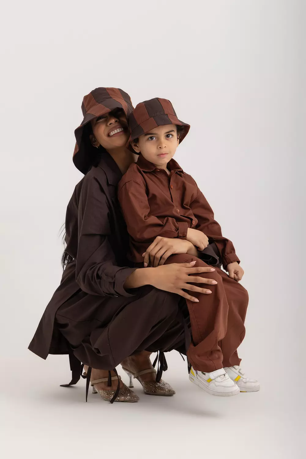 The Coucou Reversible Kids Oxford Bucket Hat  2