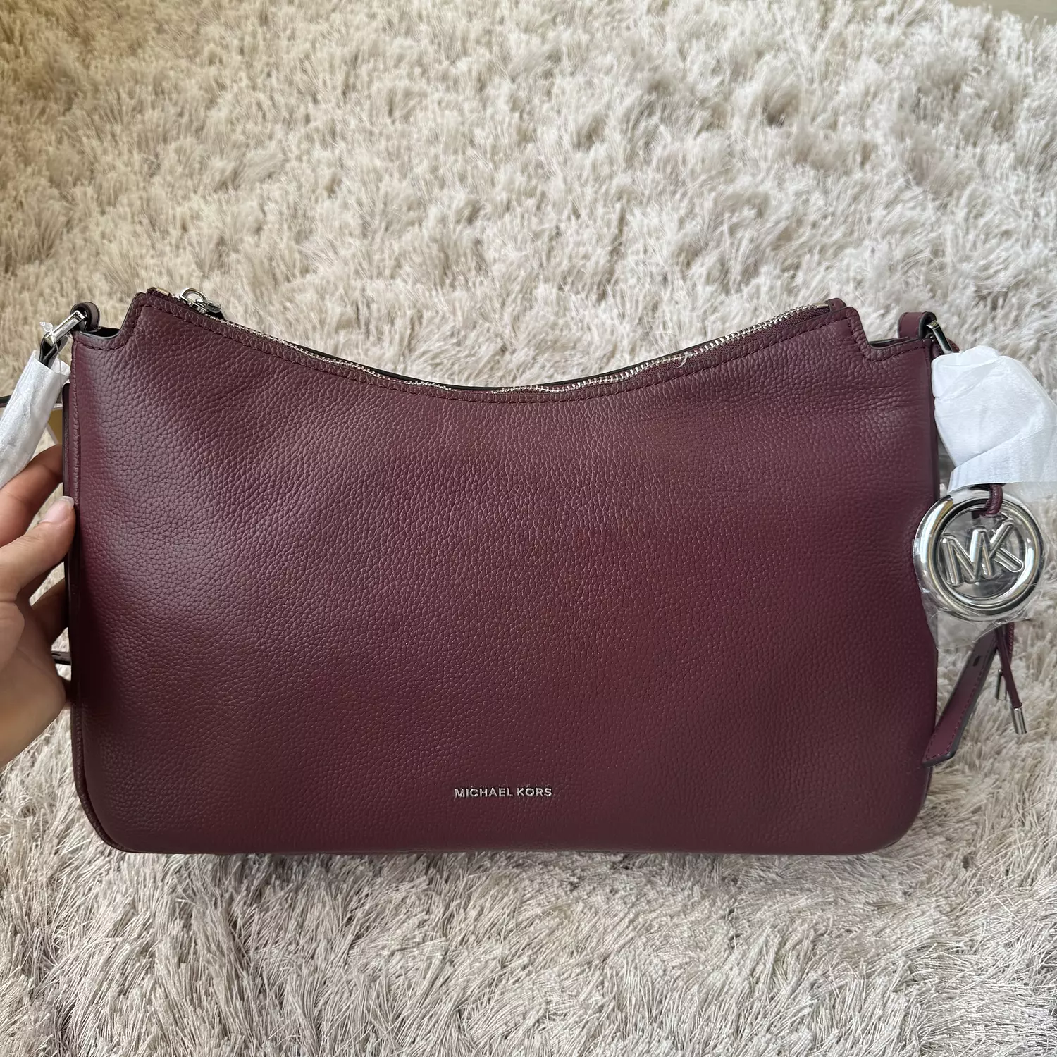 MICHAEL MICHAEL KORS Nolita Medium in burgandy Shoulder Bag  3