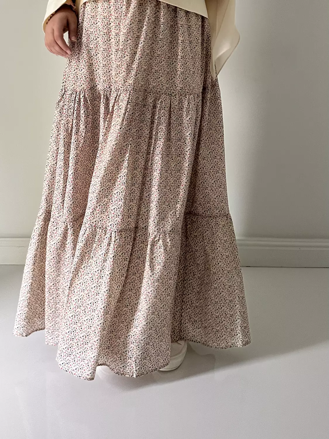 Flora Linen skirt ruffles (T)  image