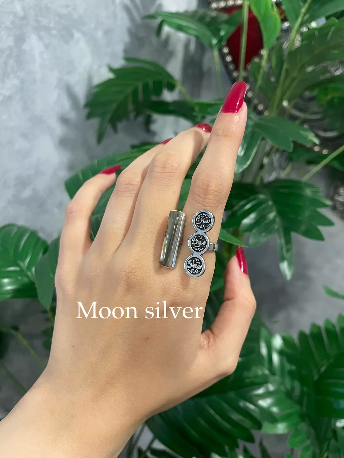3 circle ring 