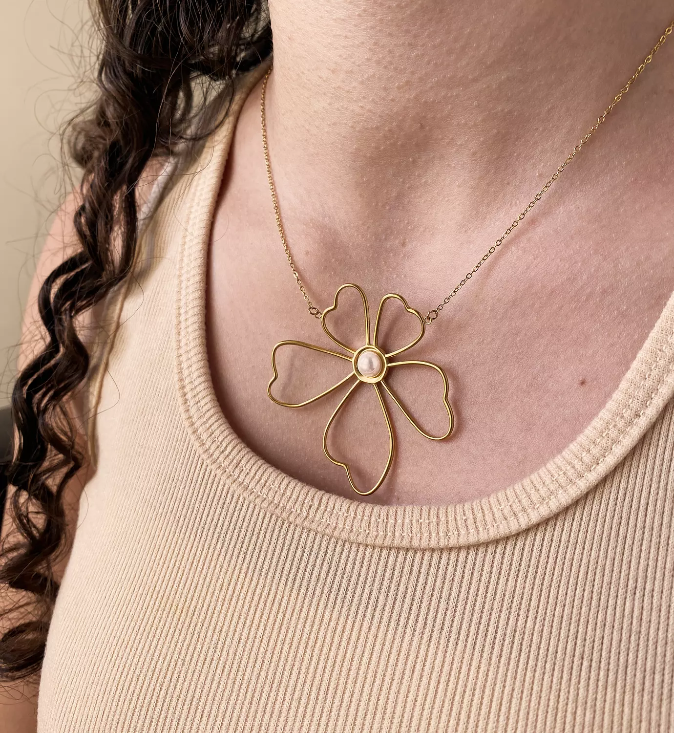 Hollow Flower Necklace 1