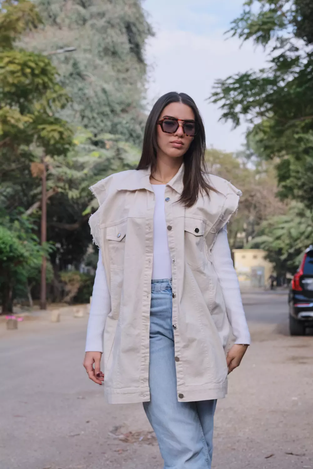 Light beige vest hover image
