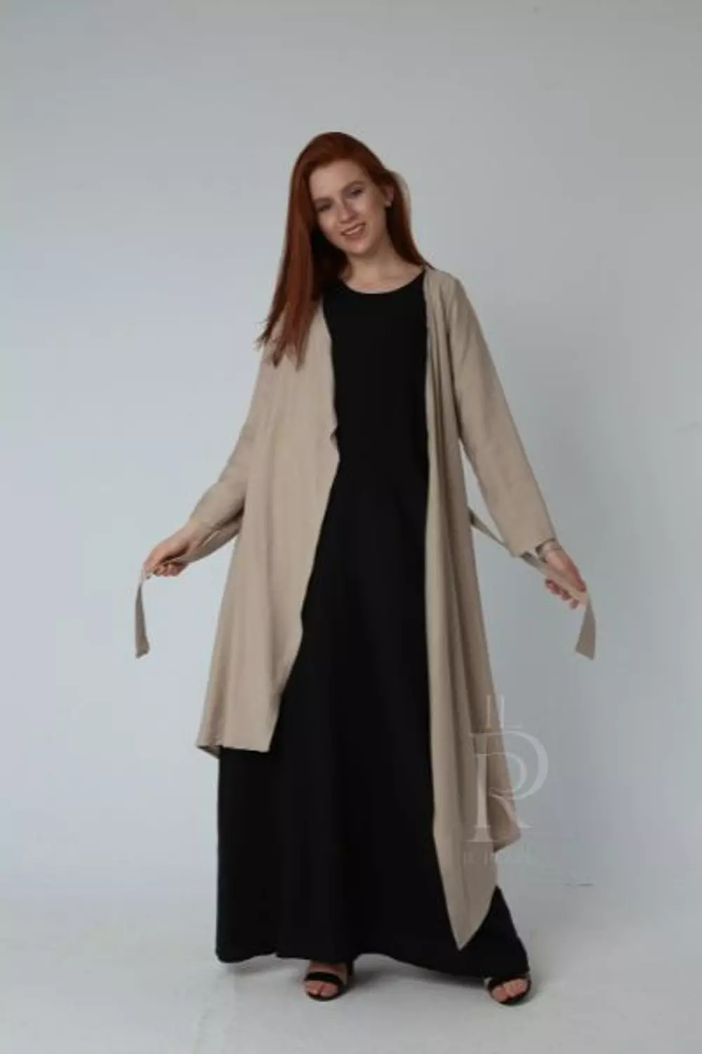 Knee level Linen Cardigan - Beige image