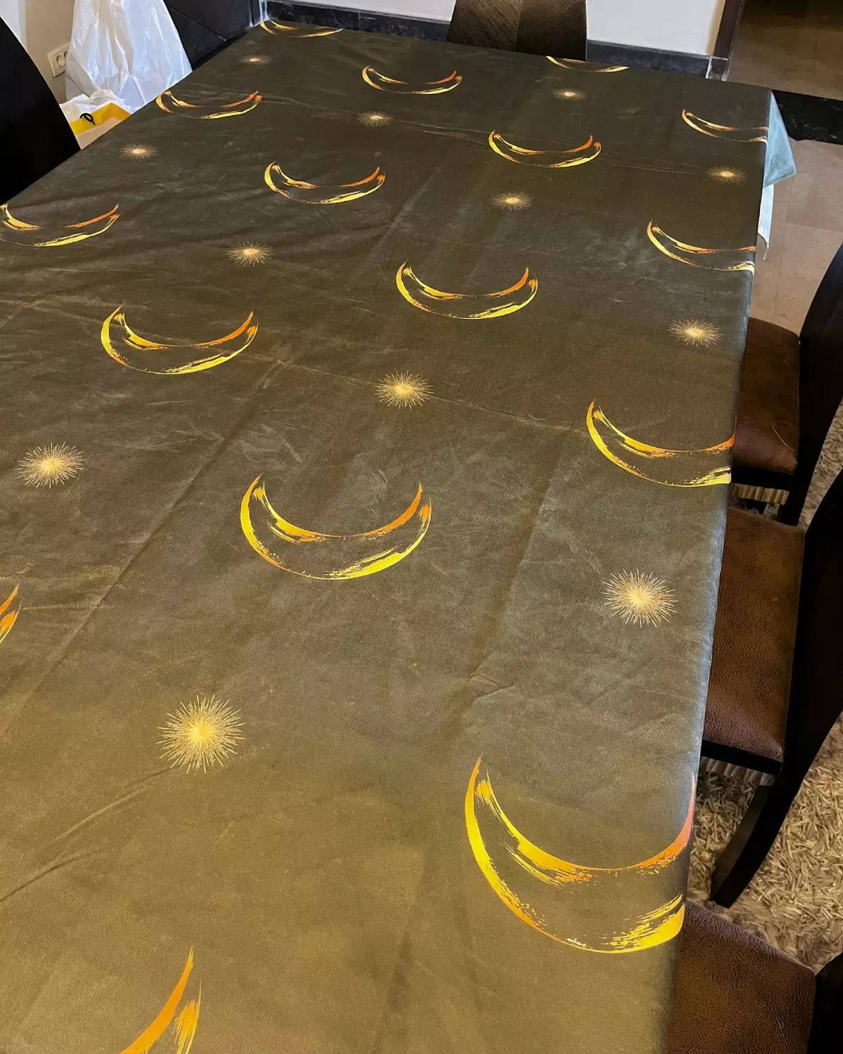 The Olive Green Crescent Tablecover 1