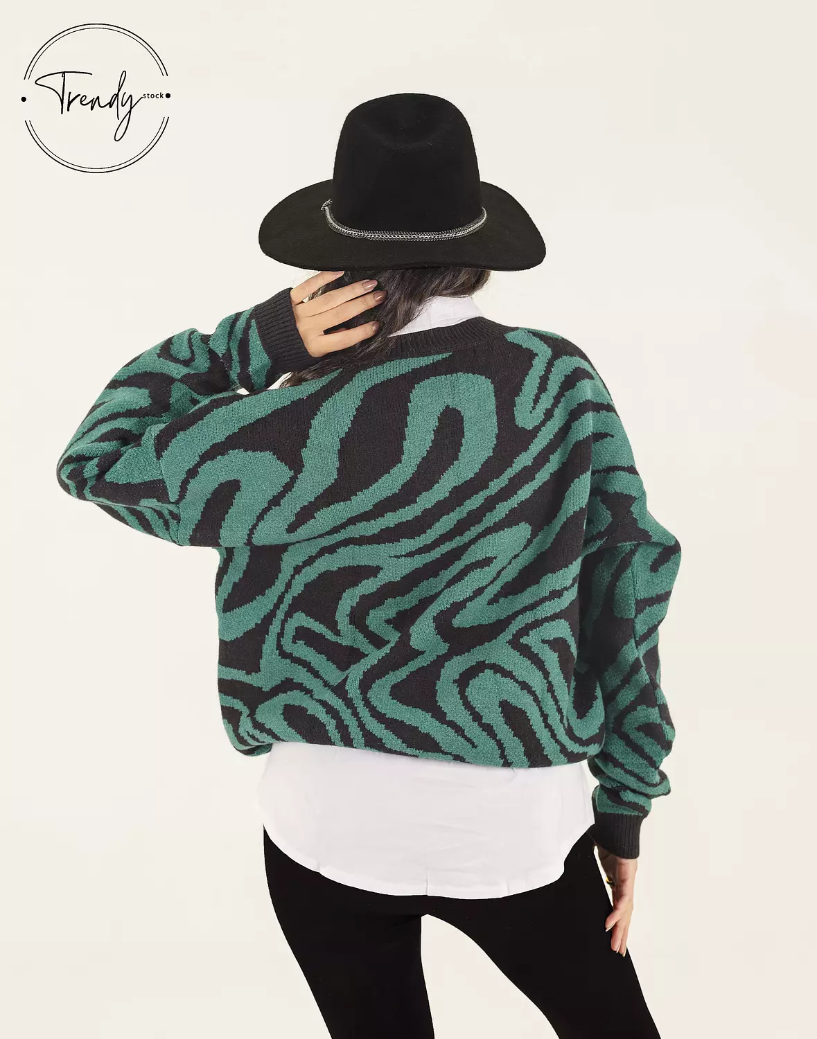 Wavy Patterned Pullover 1