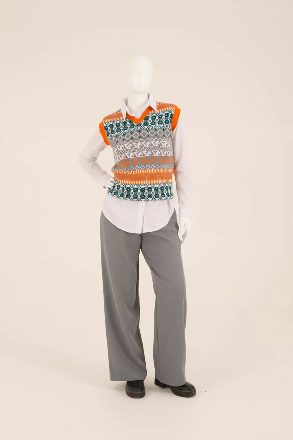 Sleevless Orange Pullover image