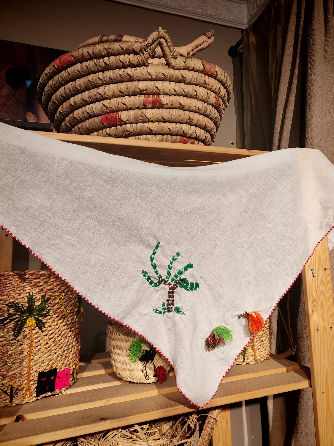 White siwi shawl 4