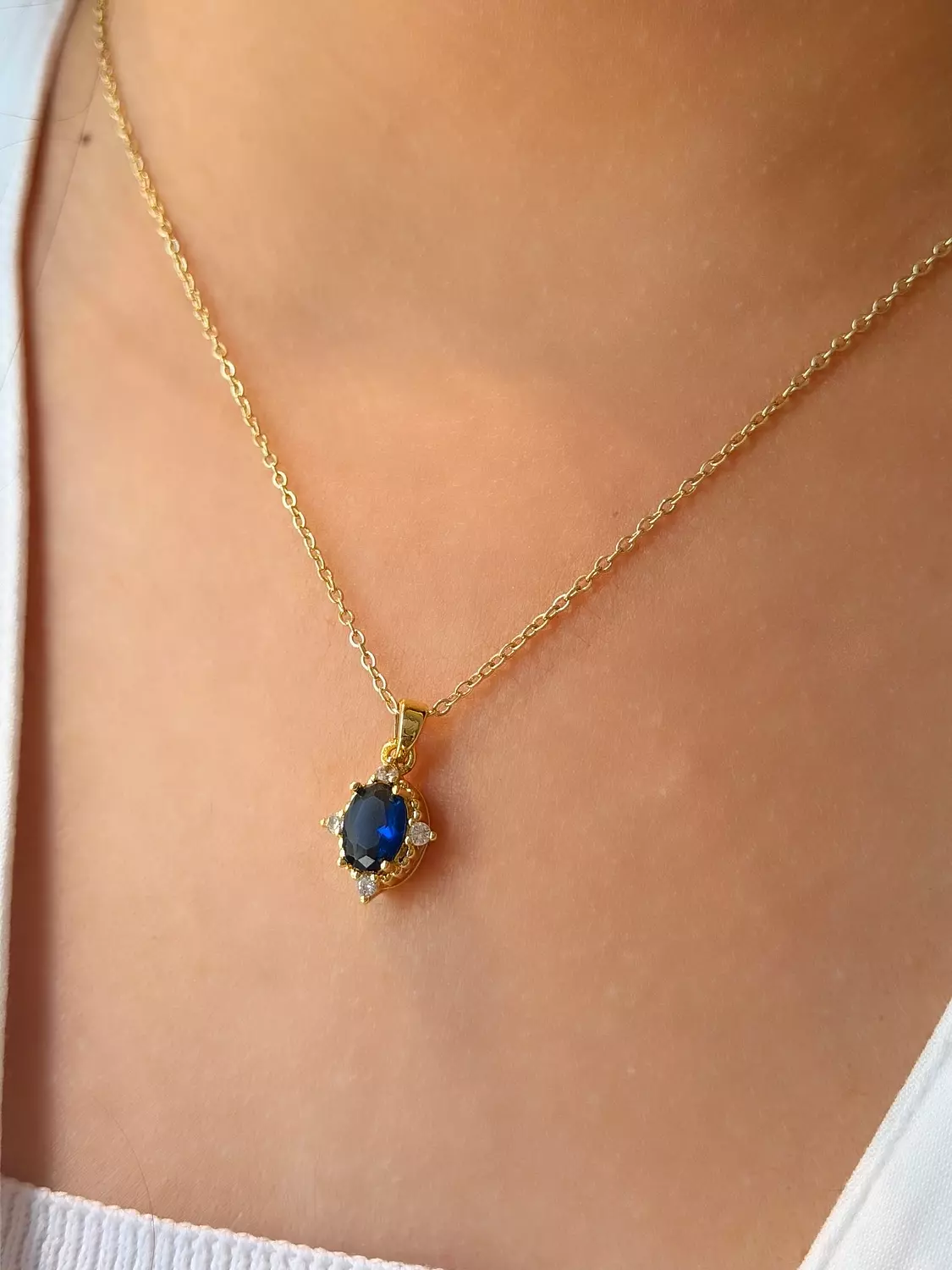 Crystal Pendant Necklaces  7