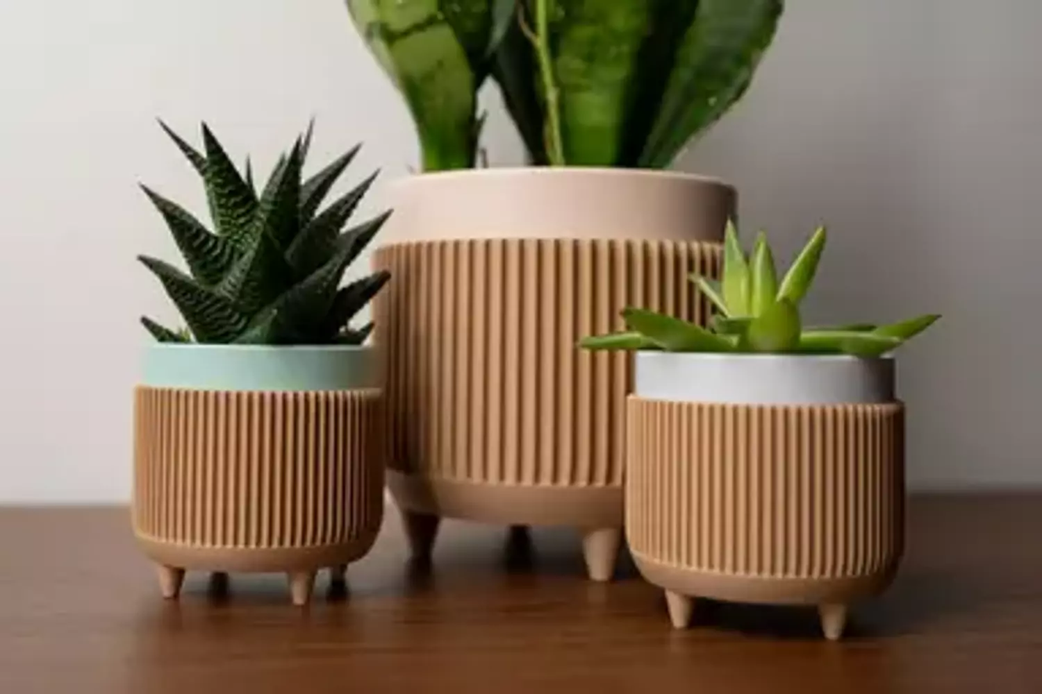 Planter with Legs - The Ellwood 6