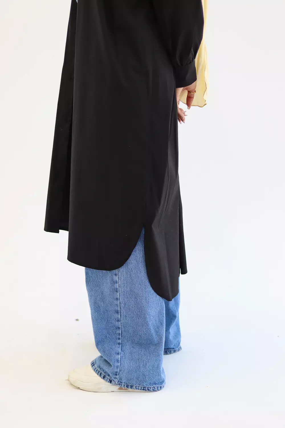 Poplin Cotton Long Shirt in Black 5