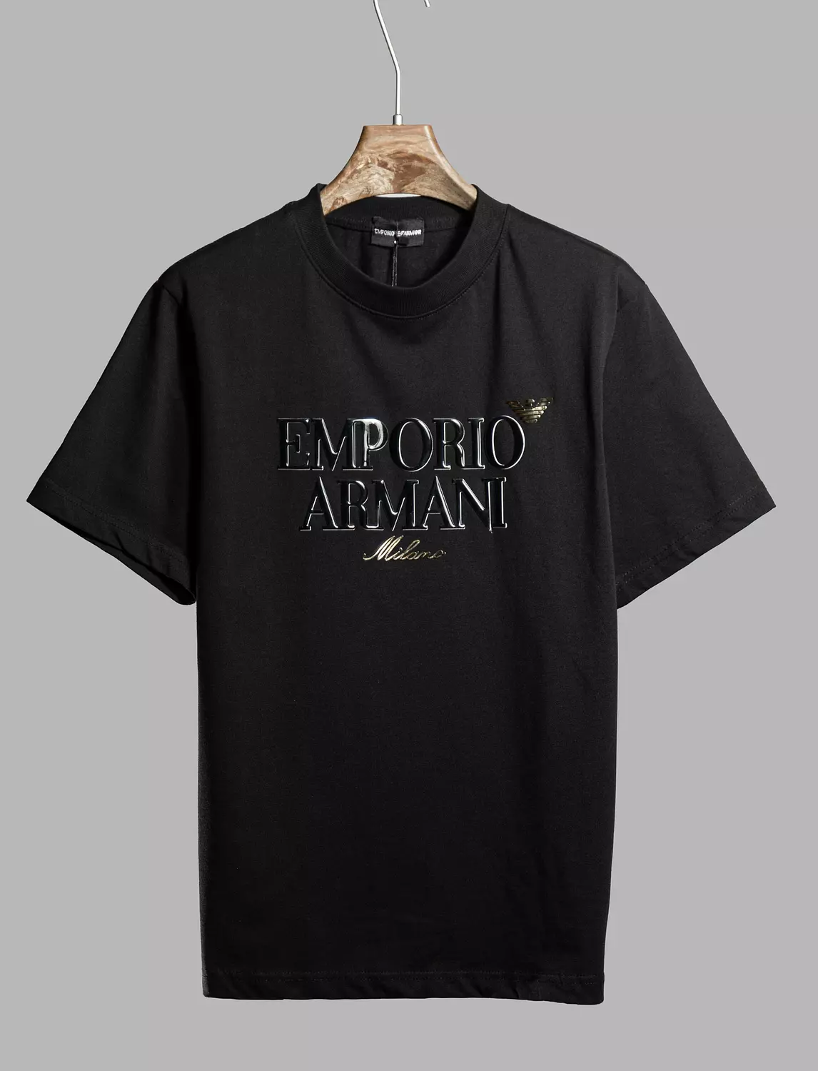 EMPORIO ARMANI TSHIRT  \ 2426 image