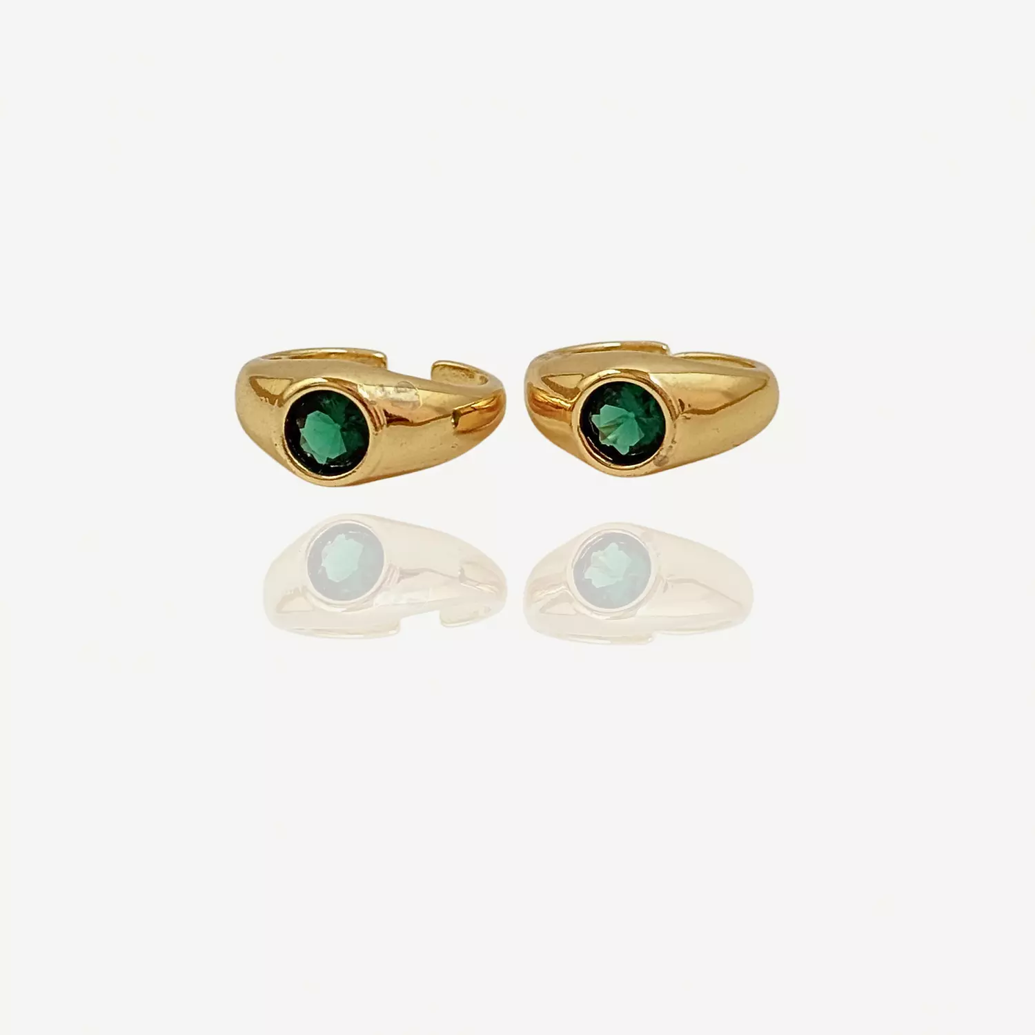 Green stone pinky image