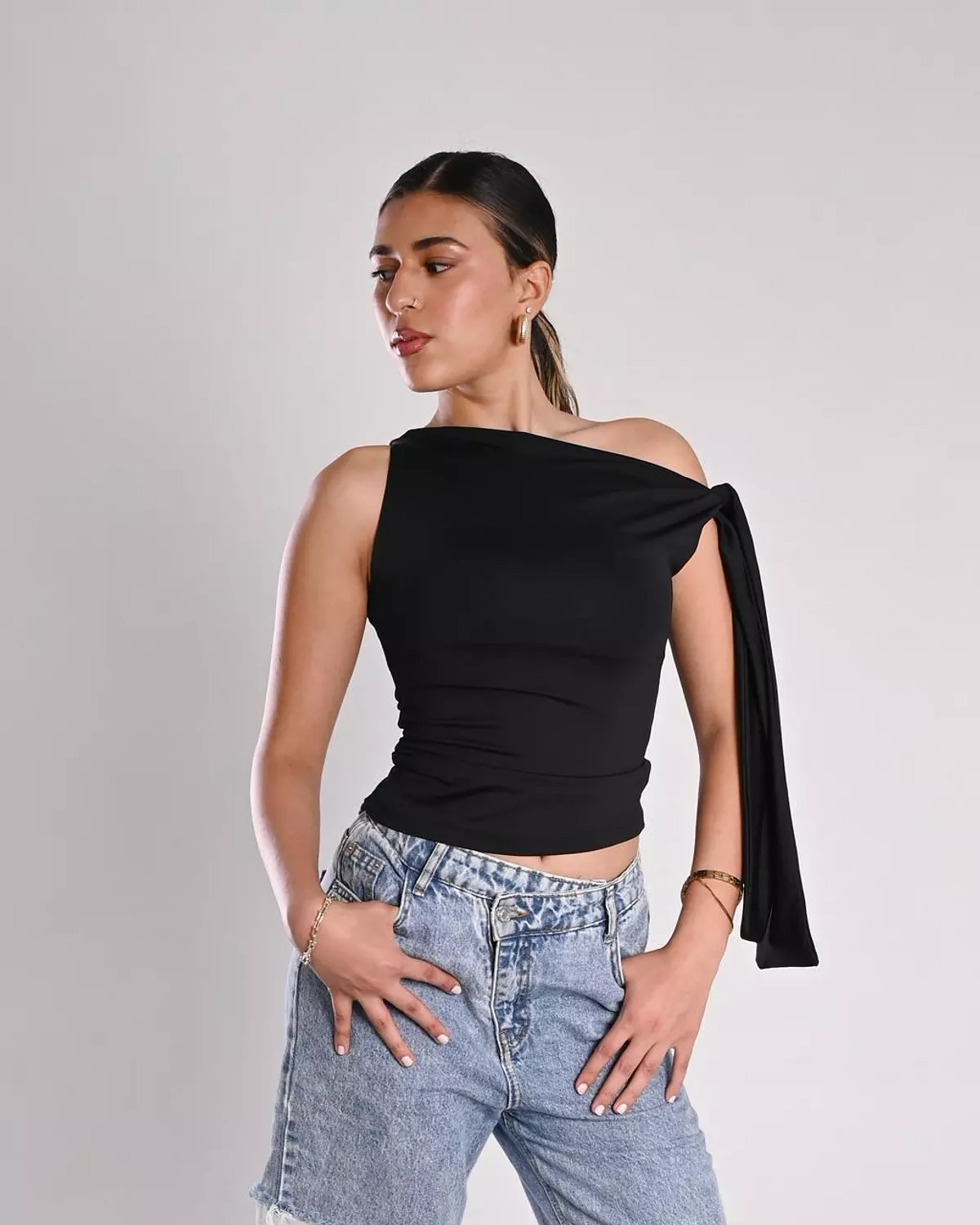 Knotted top in midnight  image