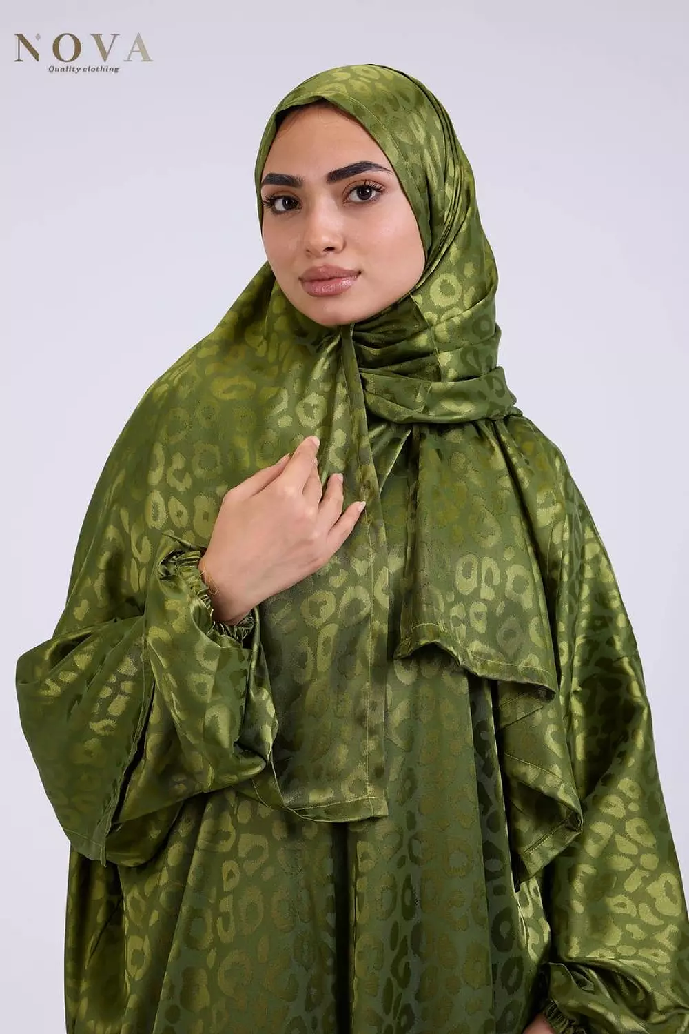 Olive green Jacquard 2