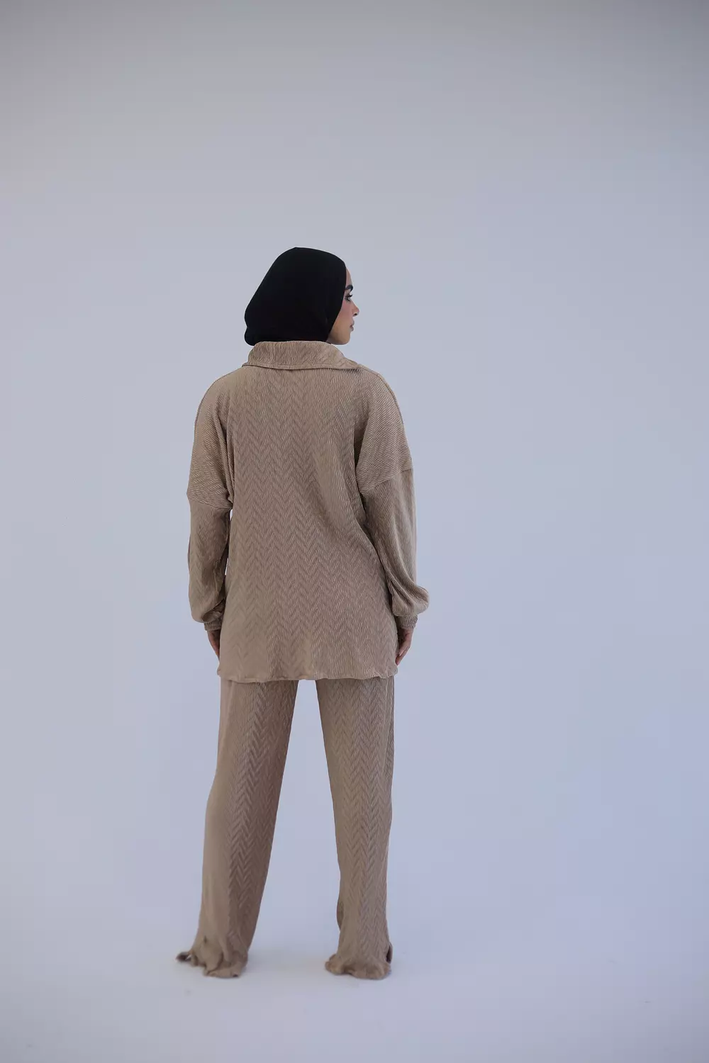 Brown wavy suit  1