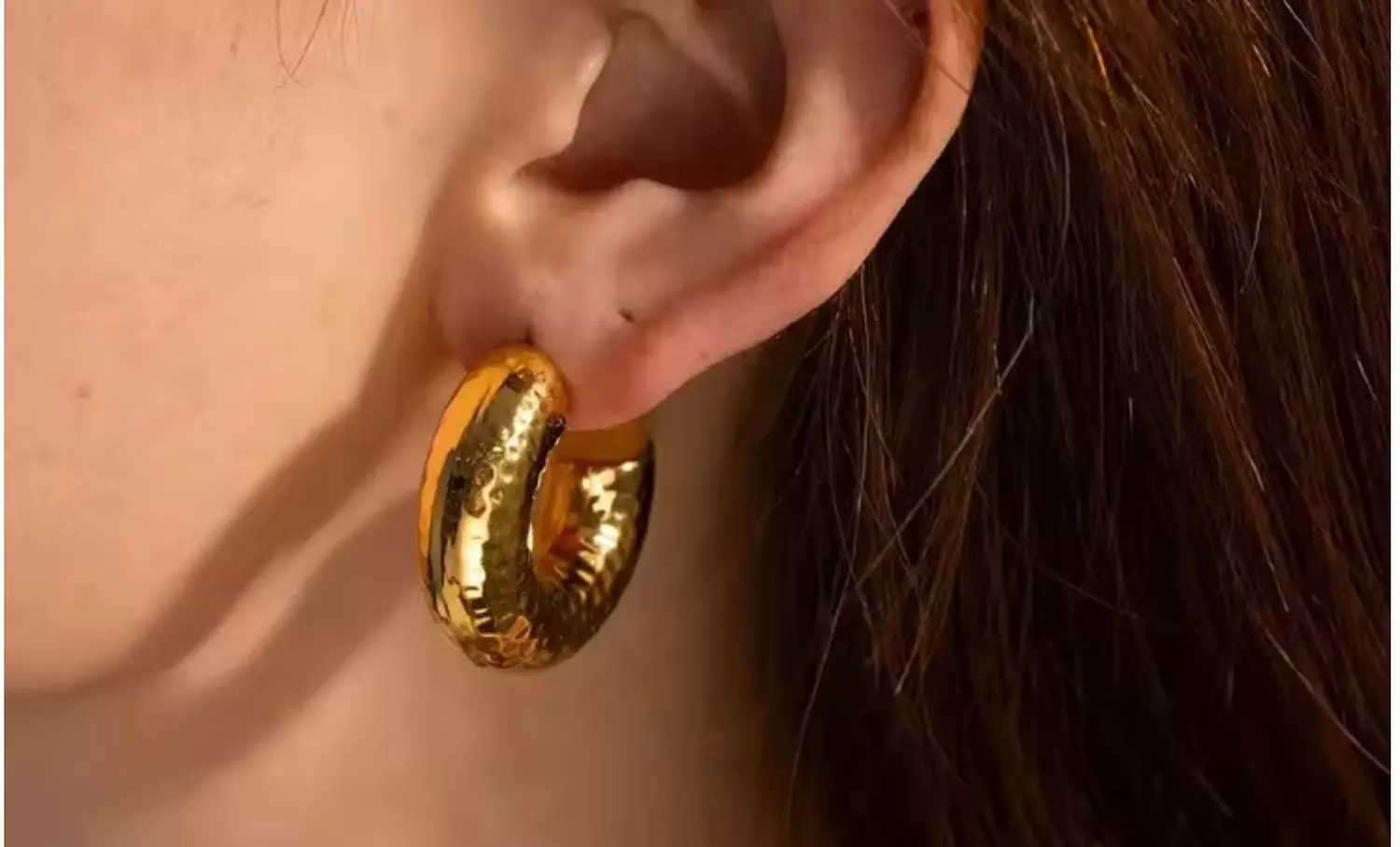 C Shape Pattern earring hover image