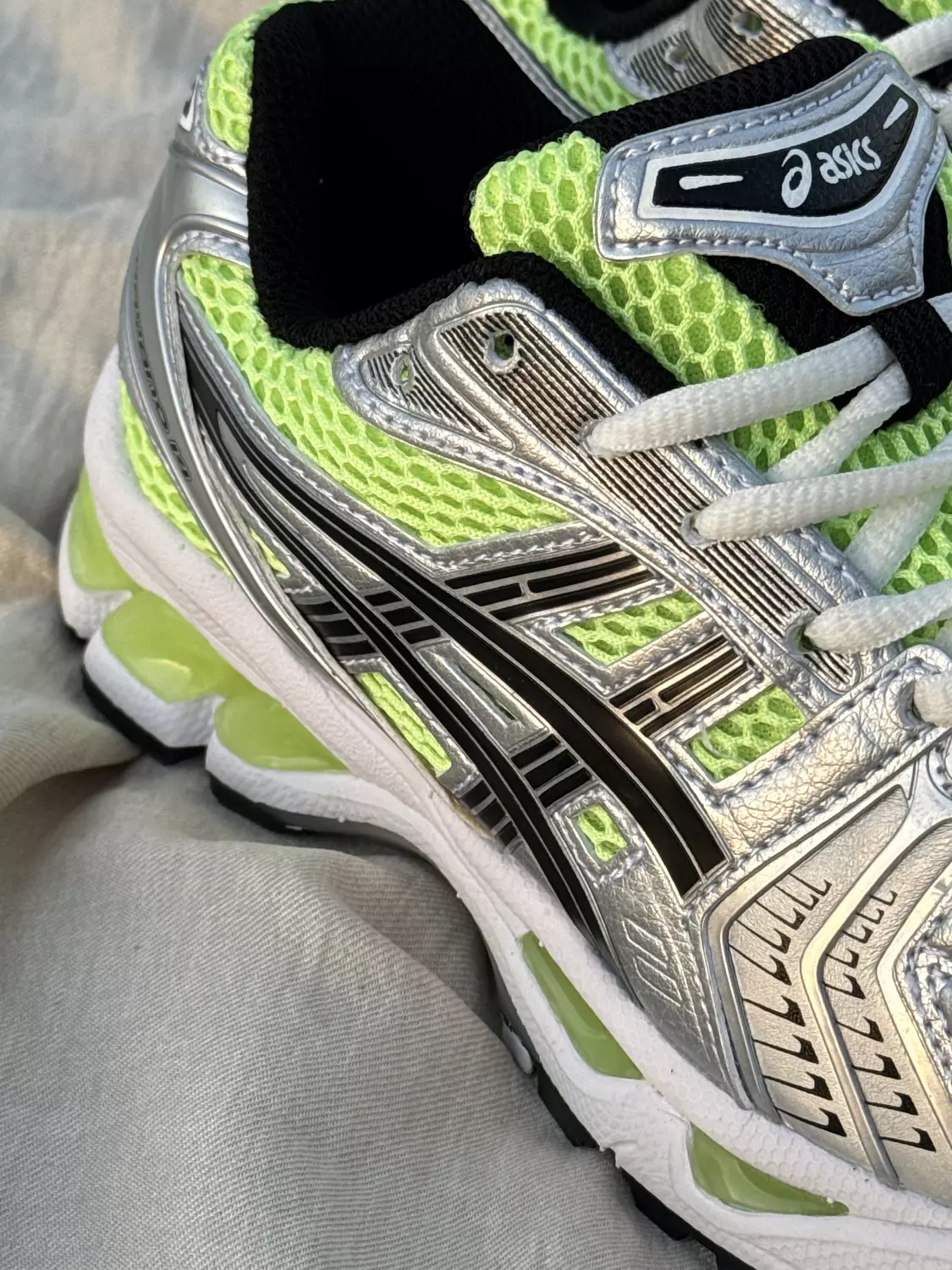 Asics Gel-Kayano 14 Bright Lime/ Midnight  2