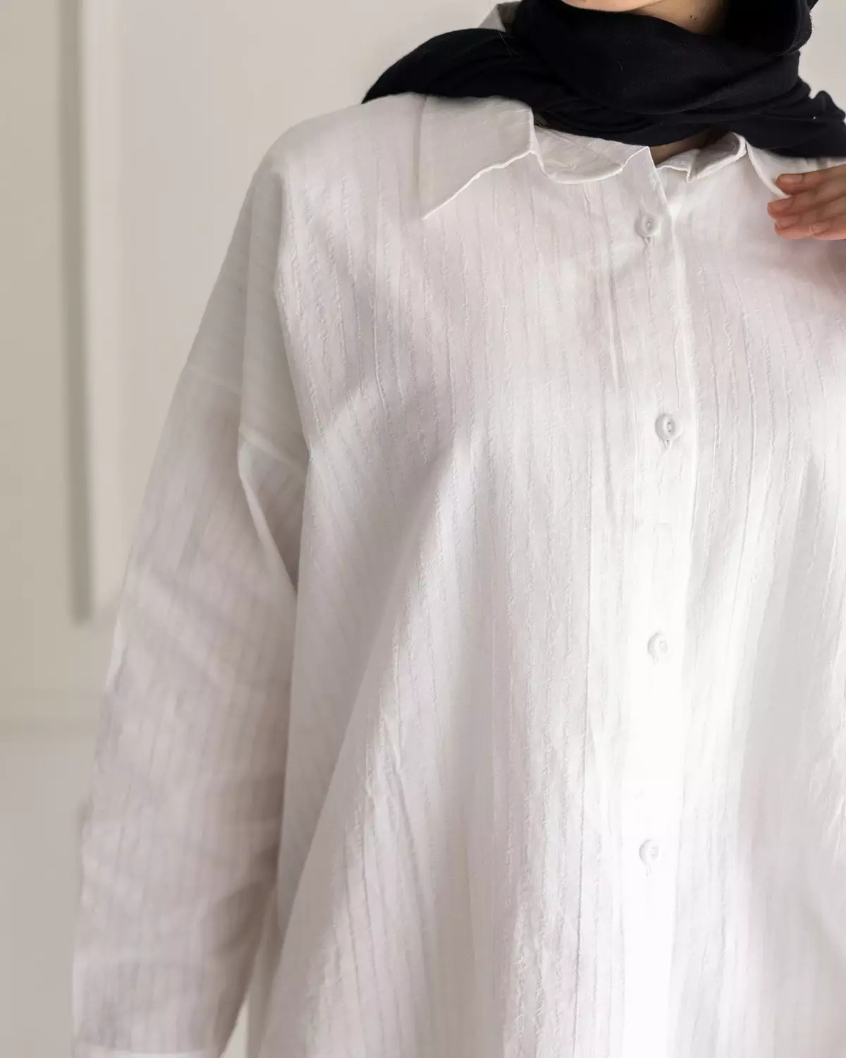 White long basic shirt 1