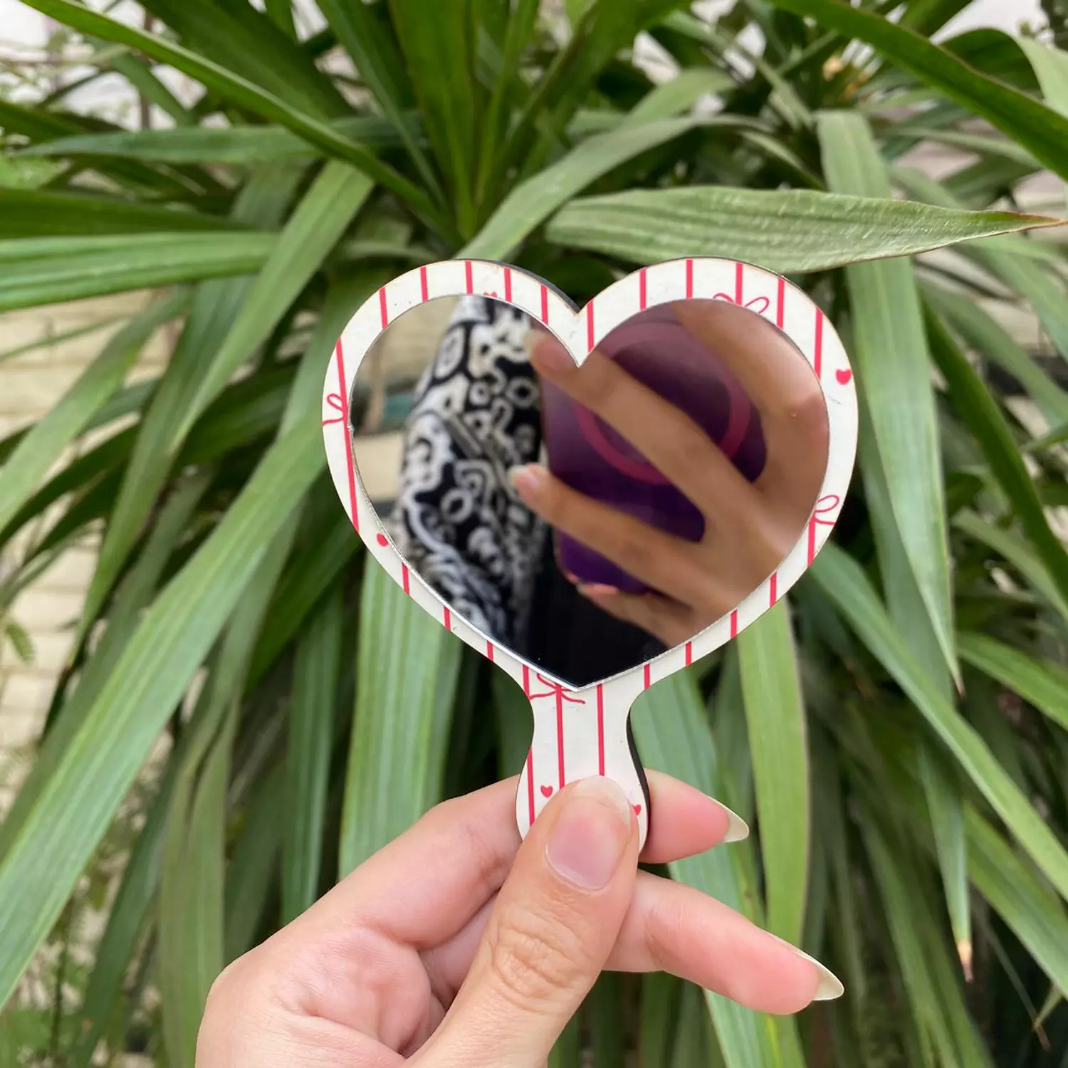 Pink Lines Heart Mirror    1