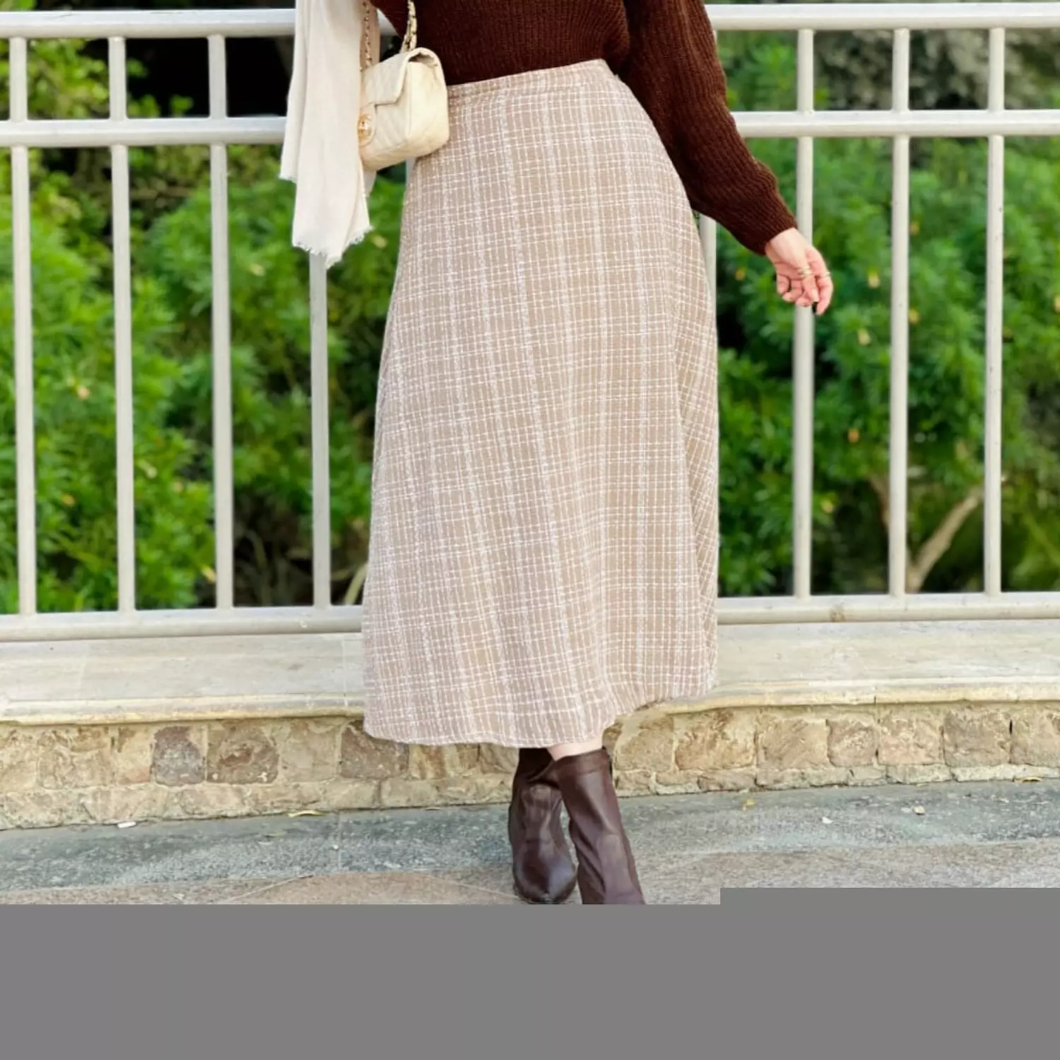 Modern skirt hover image