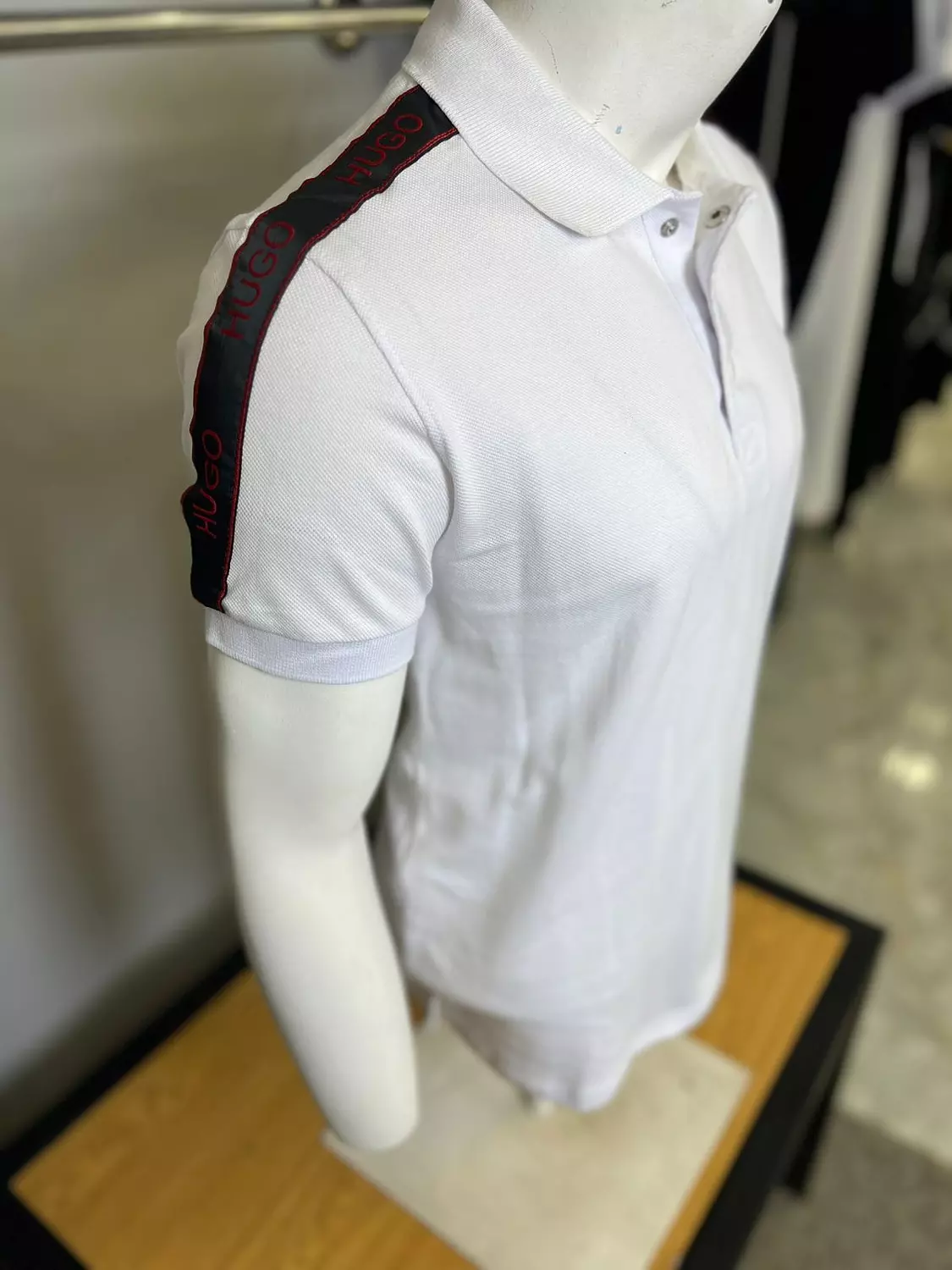 HUGO BOSS TSHIRT / 1462 4